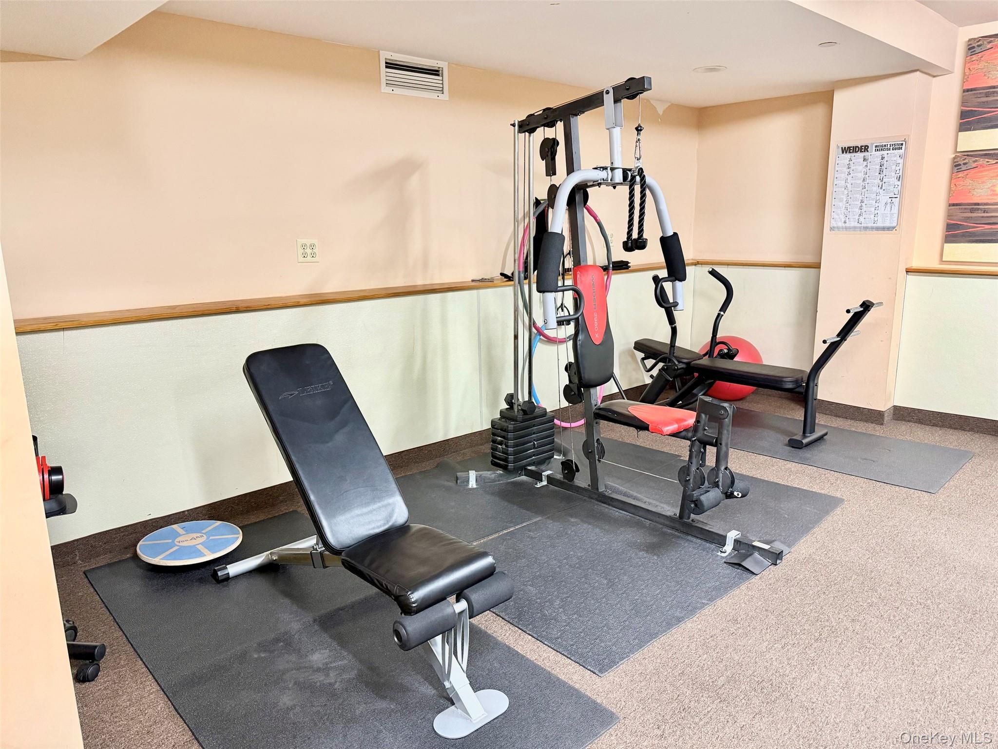 #3 photo, 63-14 Queens Boulevard, Woodside , NY 11377