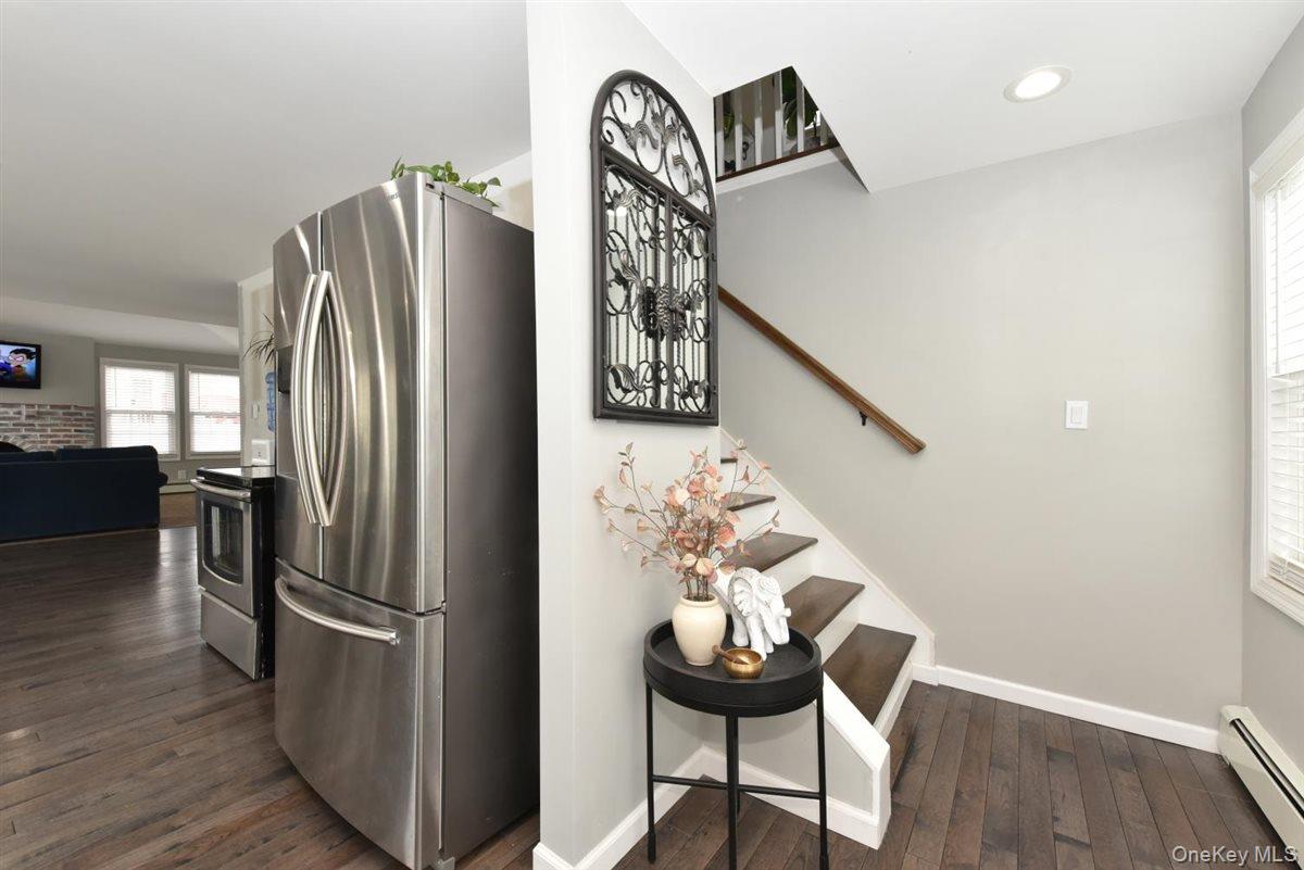 #13 photo, 3 Berryhill Lane, Bethpage , NY 11714