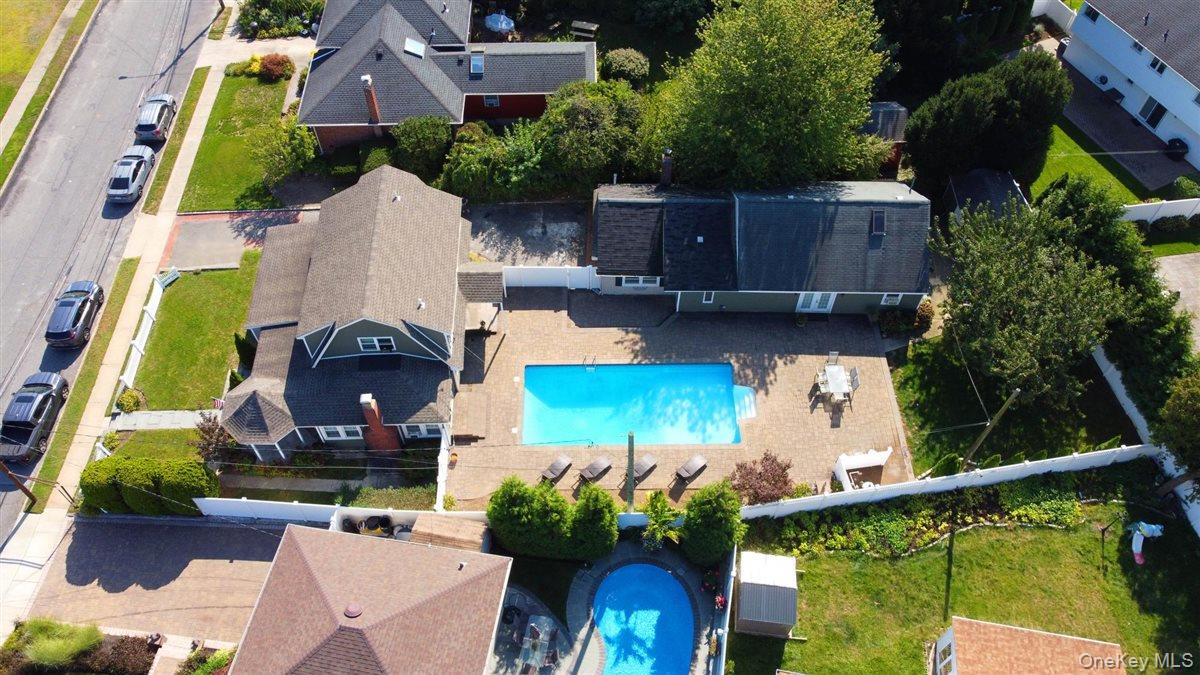 #2 photo, 3 Berryhill Lane, Bethpage , NY 11714