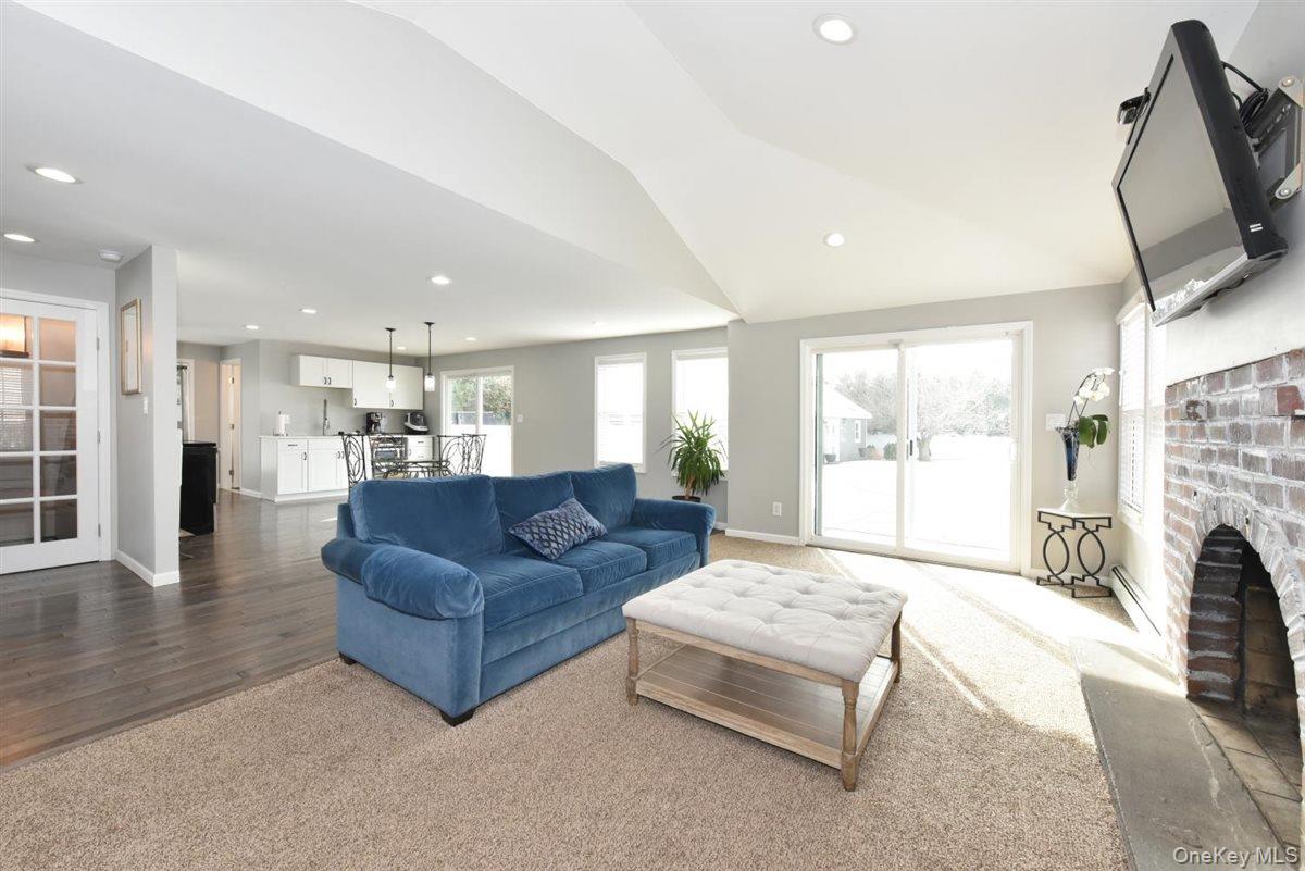 #5 photo, 3 Berryhill Lane, Bethpage , NY 11714