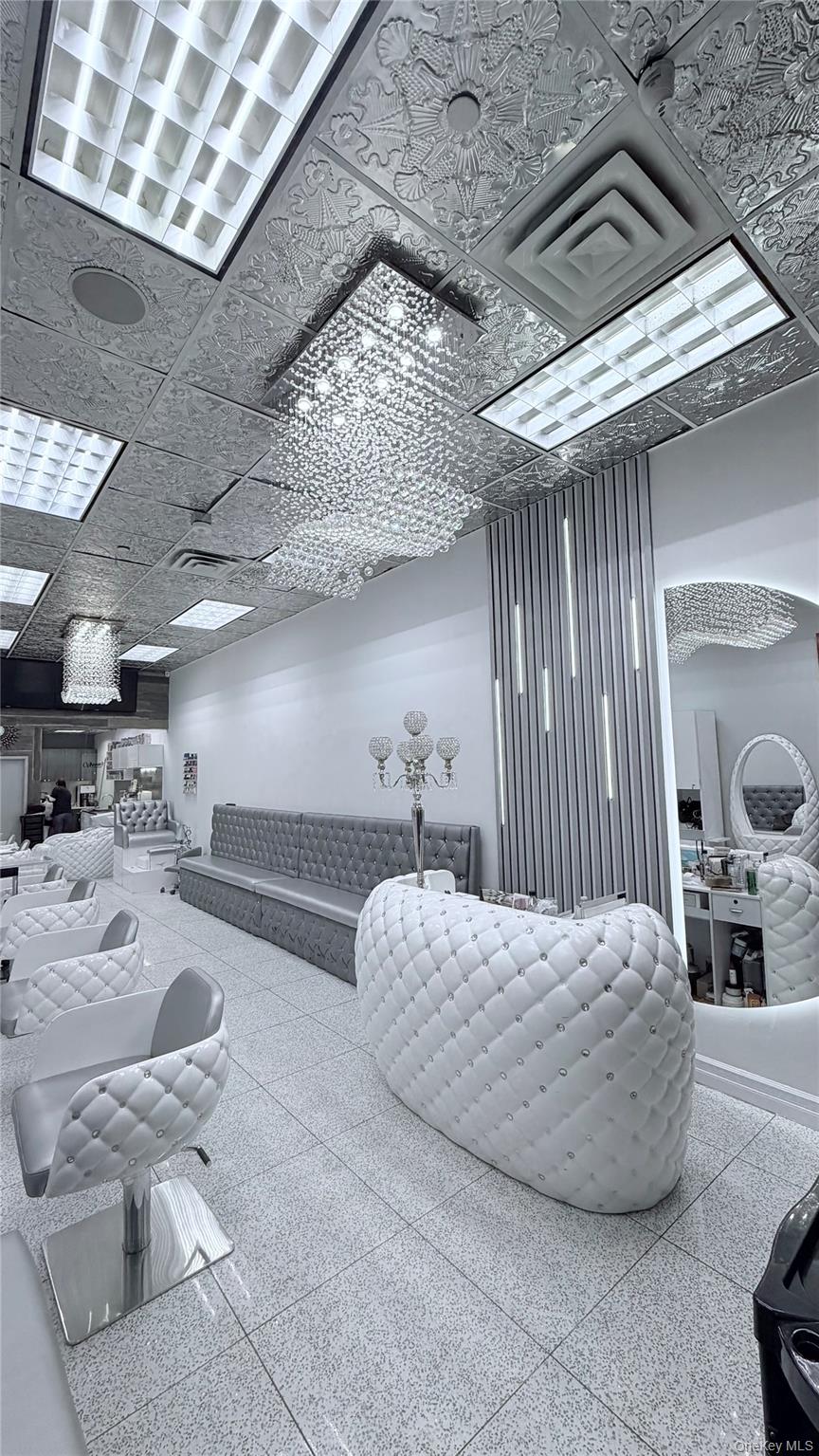 #5 photo, 8107 37 th ave Avenue, Jackson Heights , NY 11372