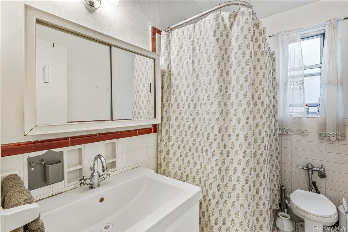 #15 photo, 65-74 Saunders Street, Rego Park , NY 11374