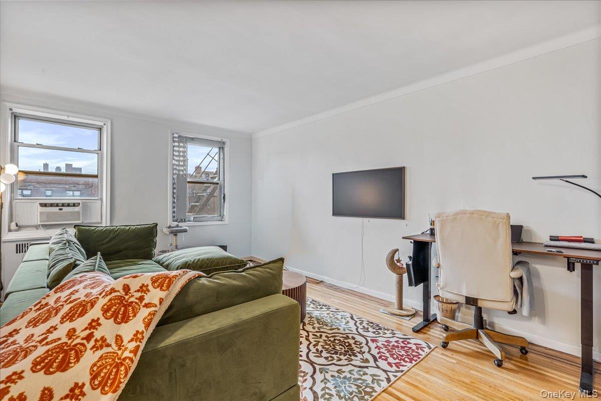 #3 photo, 65-74 Saunders Street, Rego Park , NY 11374