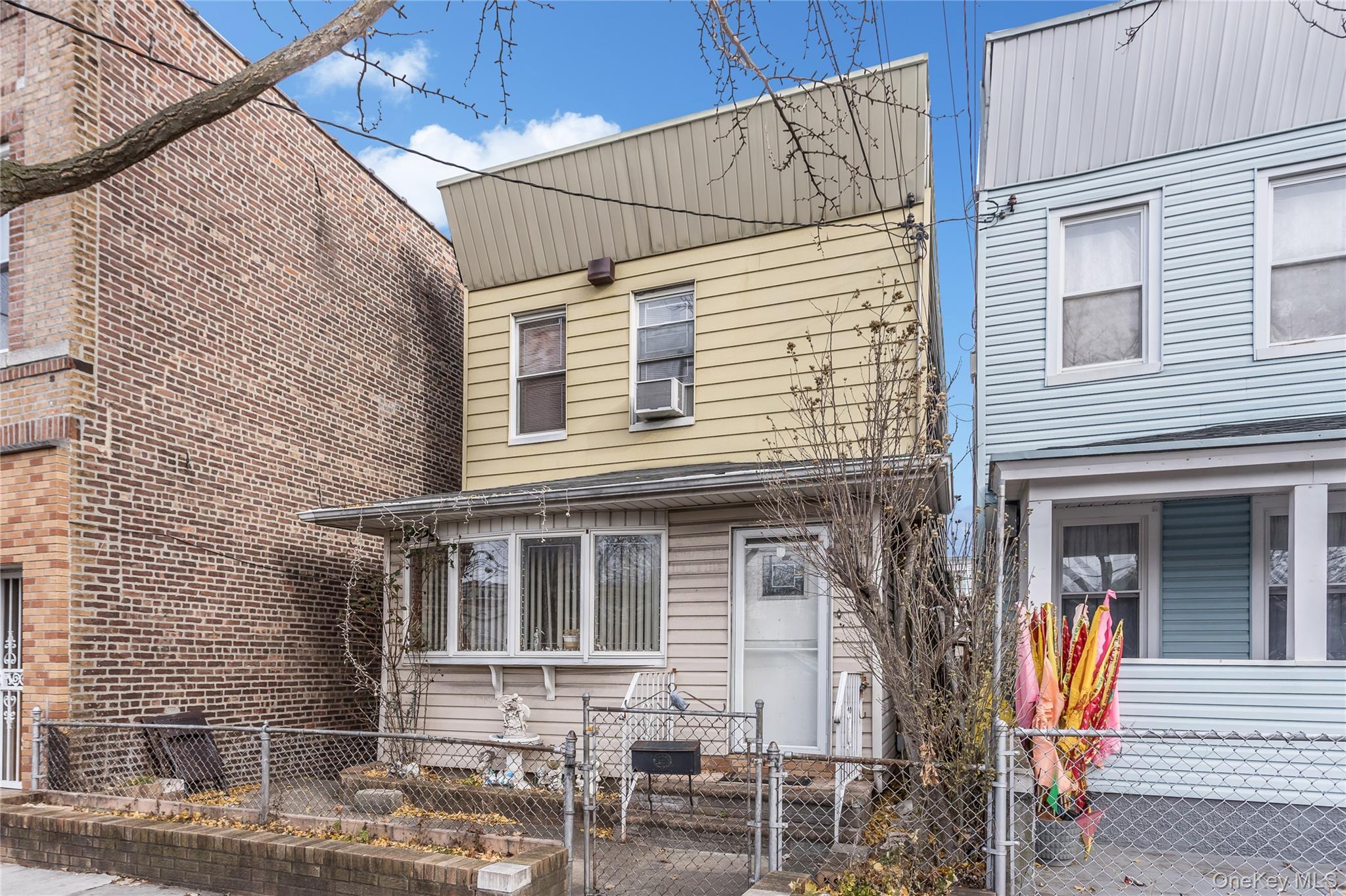 #1 photo, 10341 101st Street, कुईंस Ozone Park , NY 11417