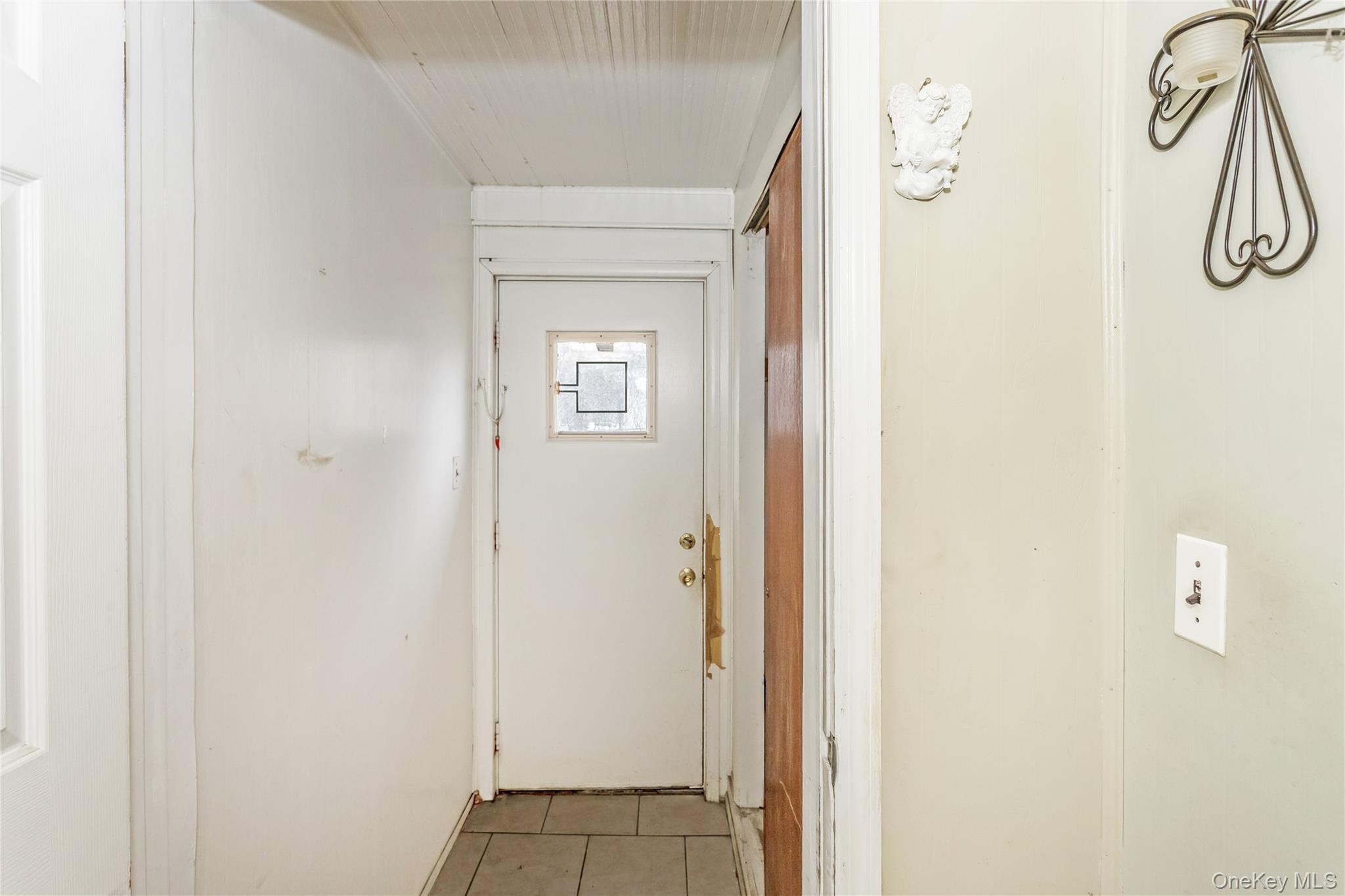 #3 photo, 10341 101st Street, कुईंस Ozone Park , NY 11417