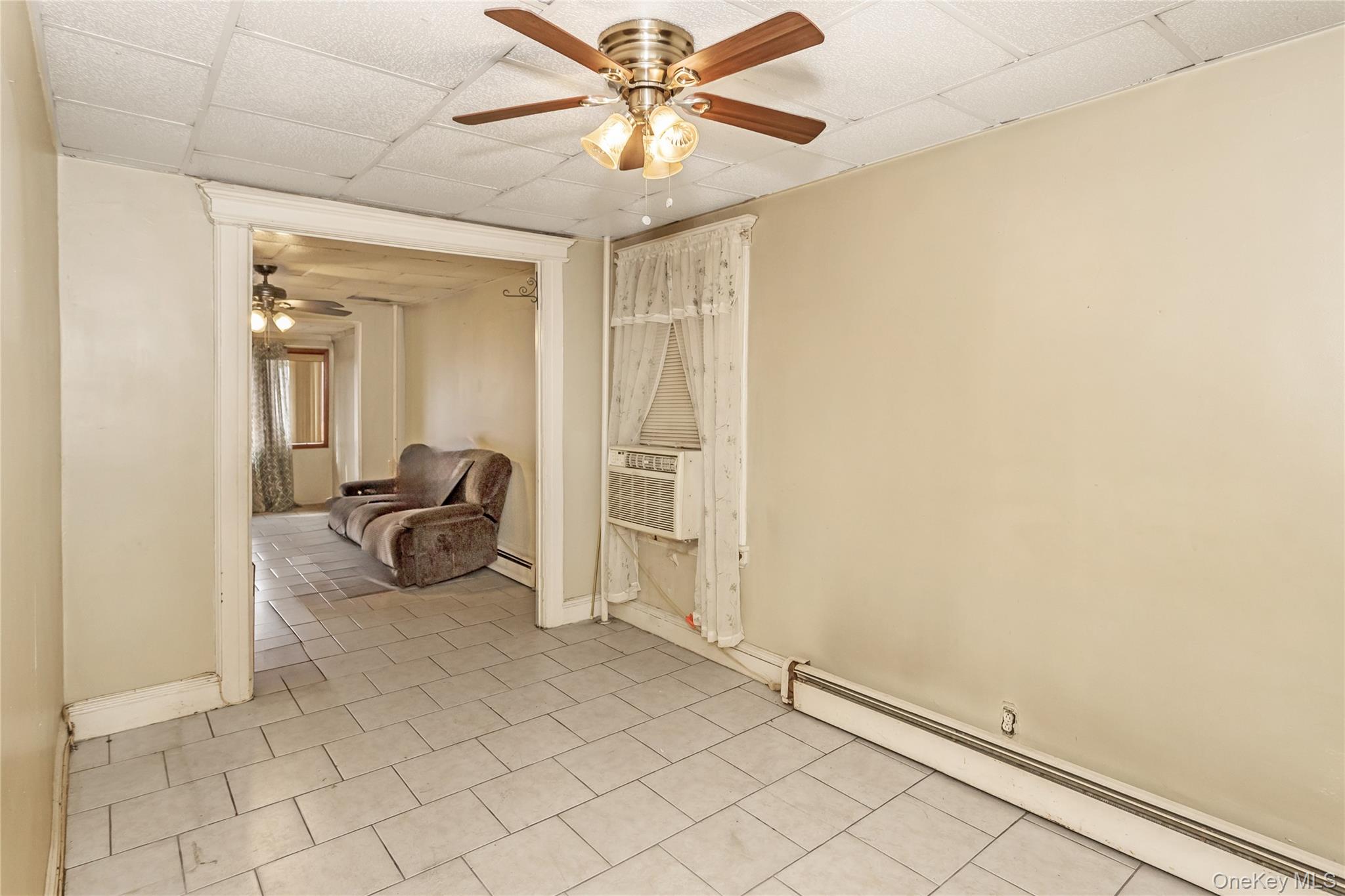 #7 photo, 10341 101st Street, कुईंस Ozone Park , NY 11417