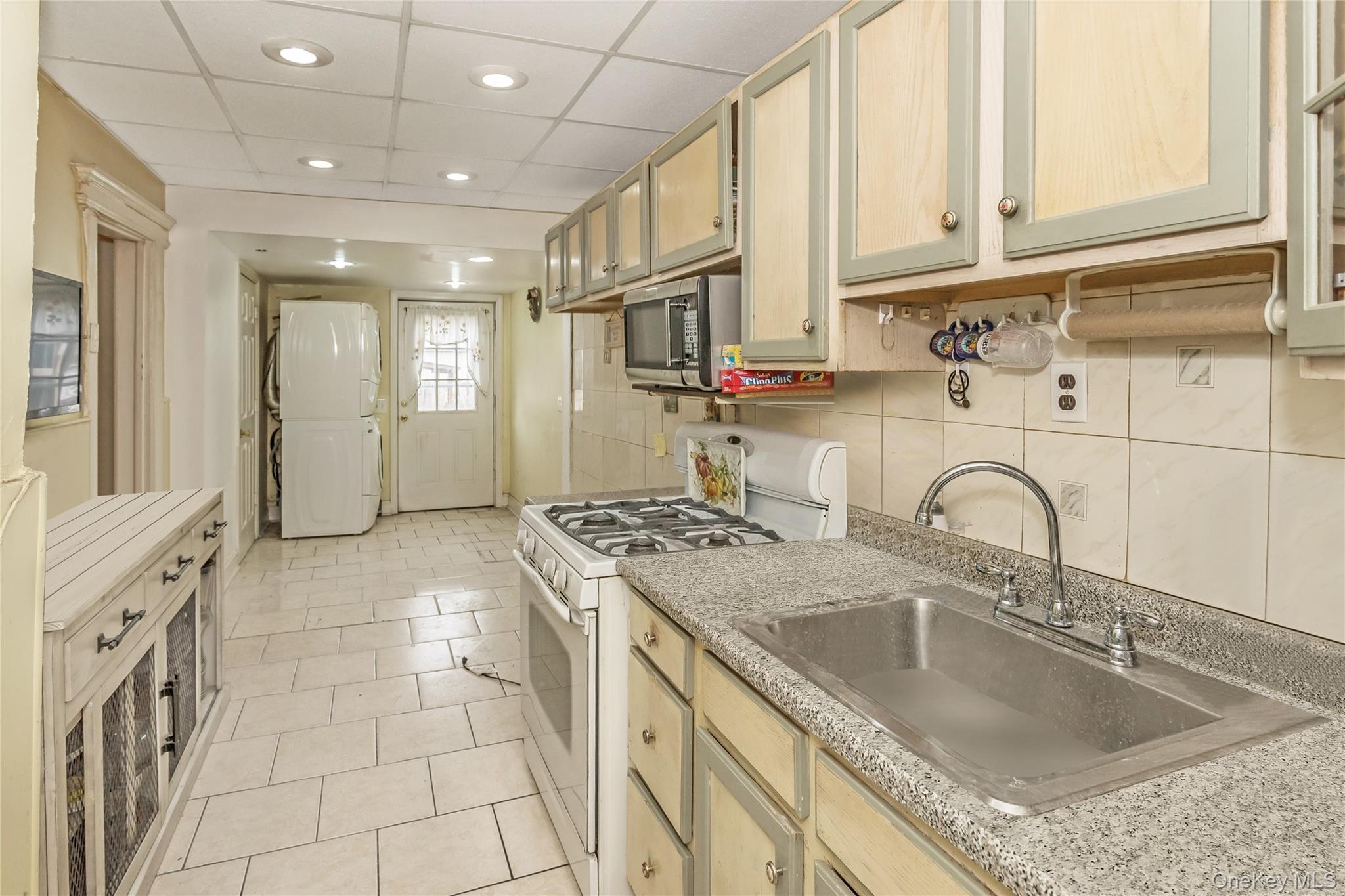 #9 photo, 10341 101st Street, कुईंस Ozone Park , NY 11417