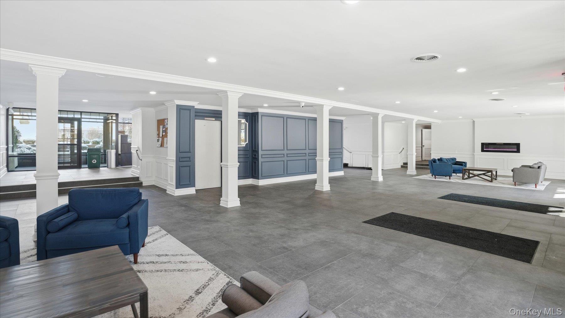 #5 photo, 200 Atlantic Avenue, Lynbrook , NY 11563