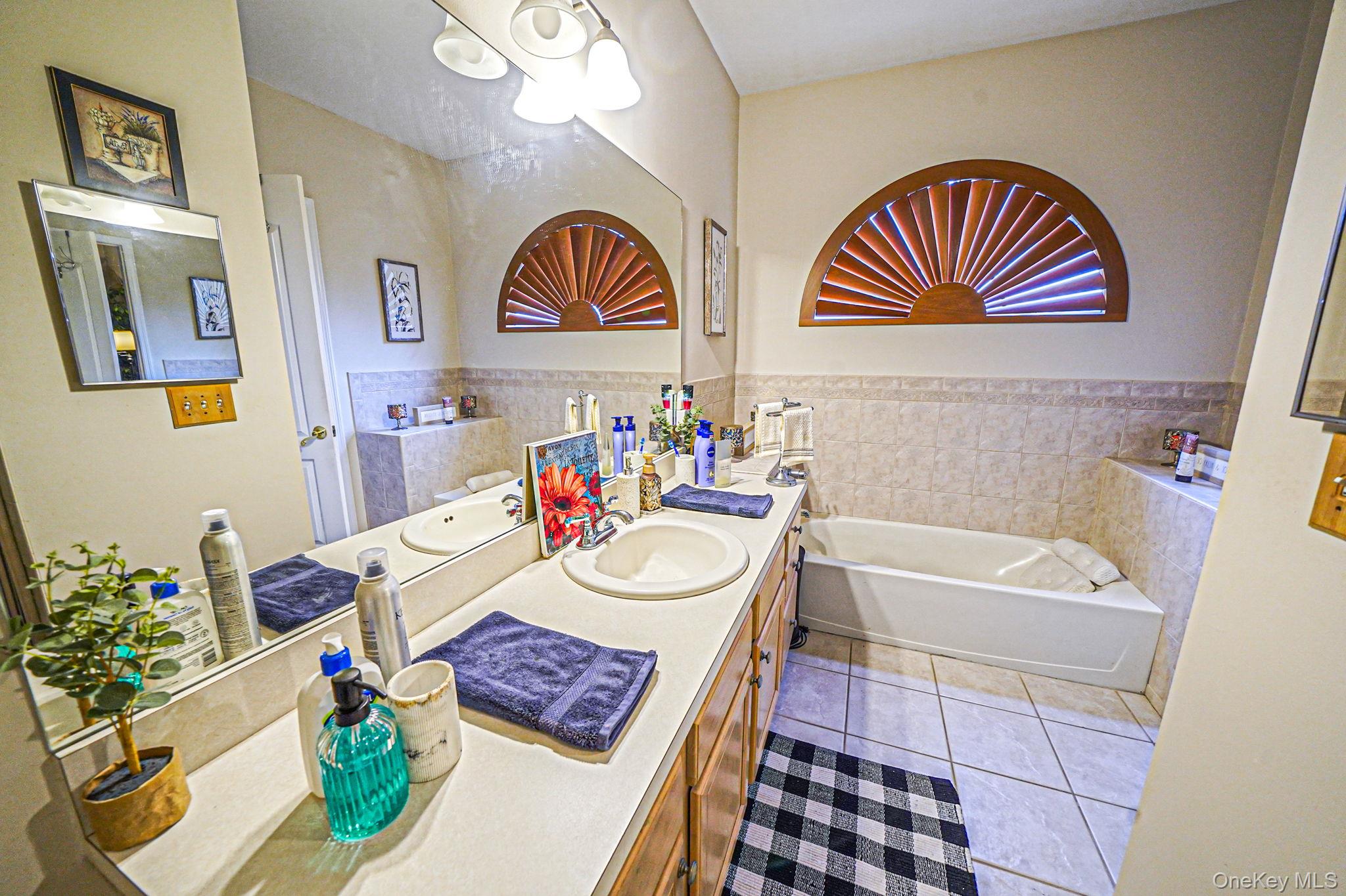 #8 photo, 109 Constantine Way, Mount Sinai , NY 11766