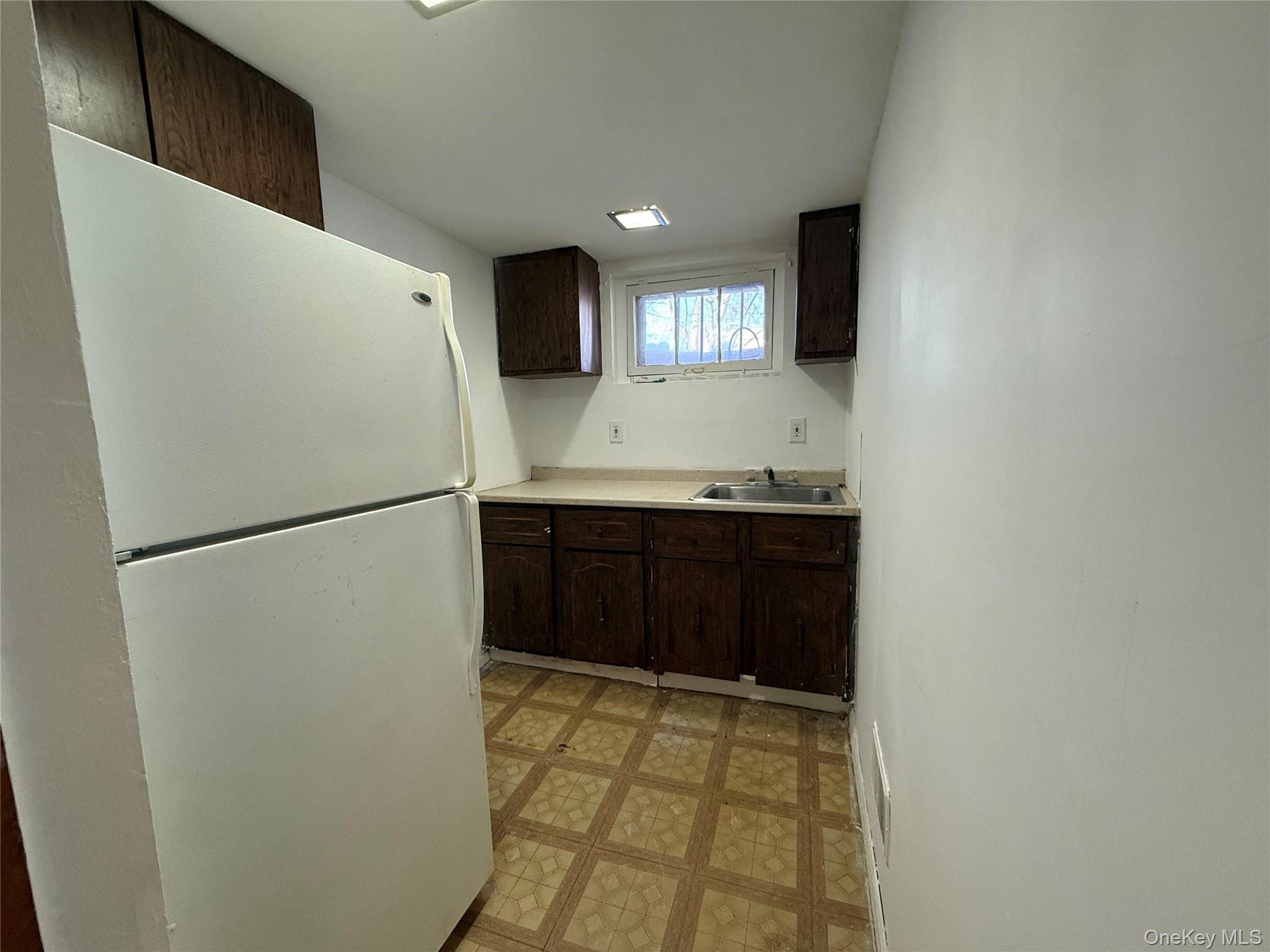 #19 photo, 9 Hayrick Lane, Commack , NY 11725