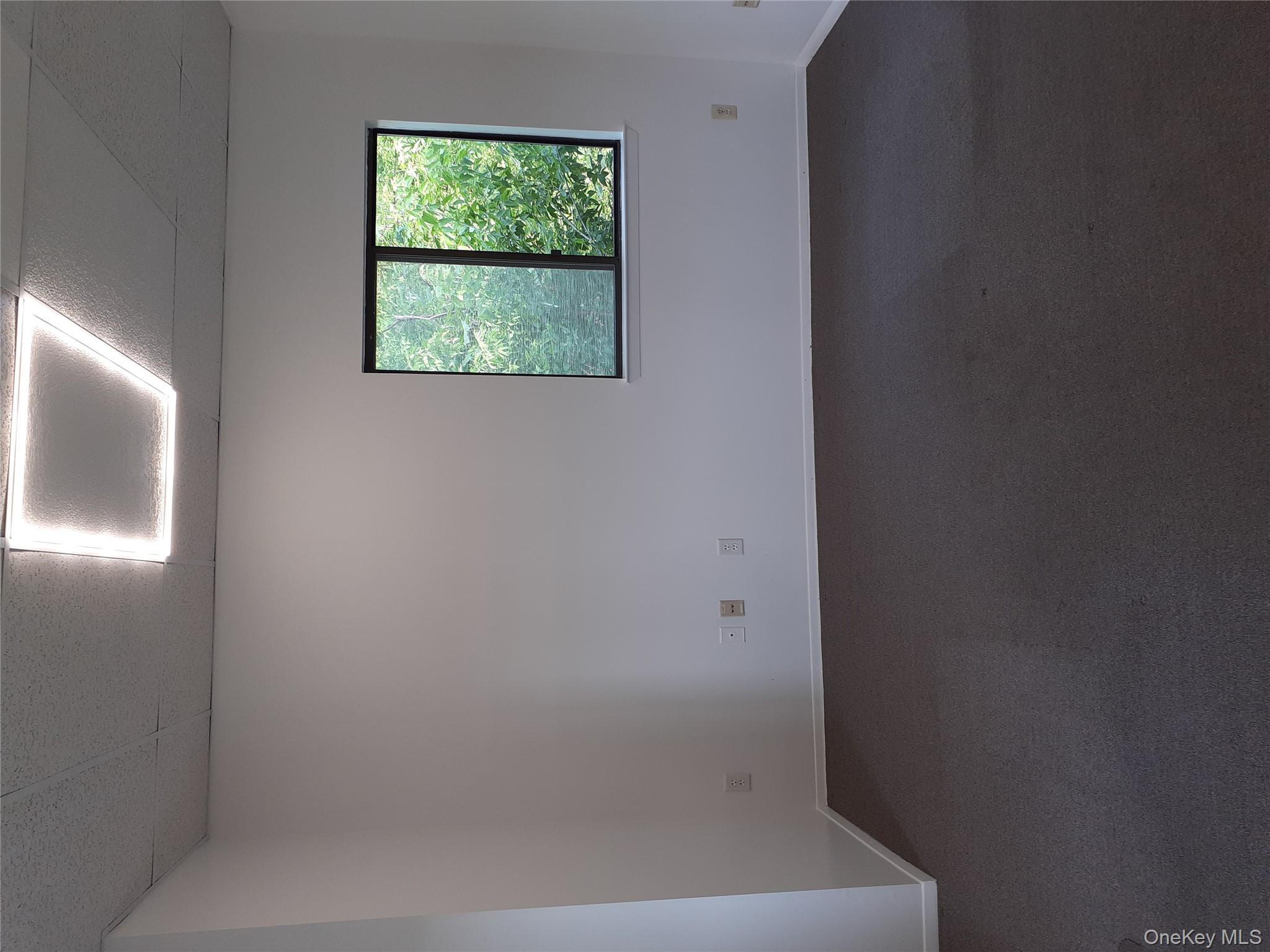 #10 photo, 11 West Avenue, Chester , NY 10918