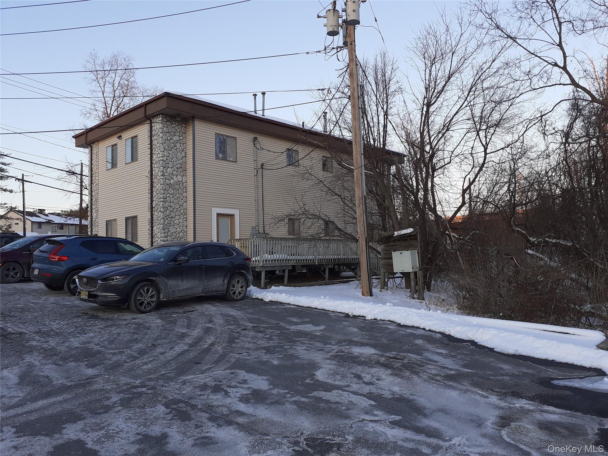 #13 photo, 11 West Avenue, Chester , NY 10918