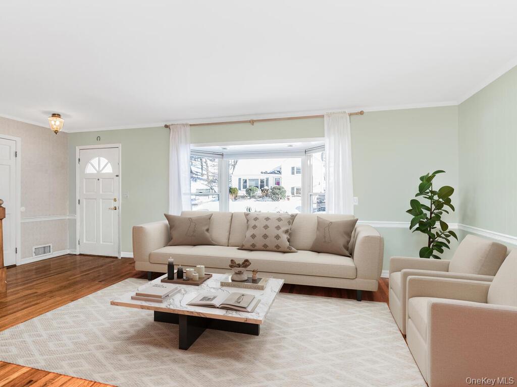 #5 photo, 8 Montrose Road, Yonkers , NY 10710