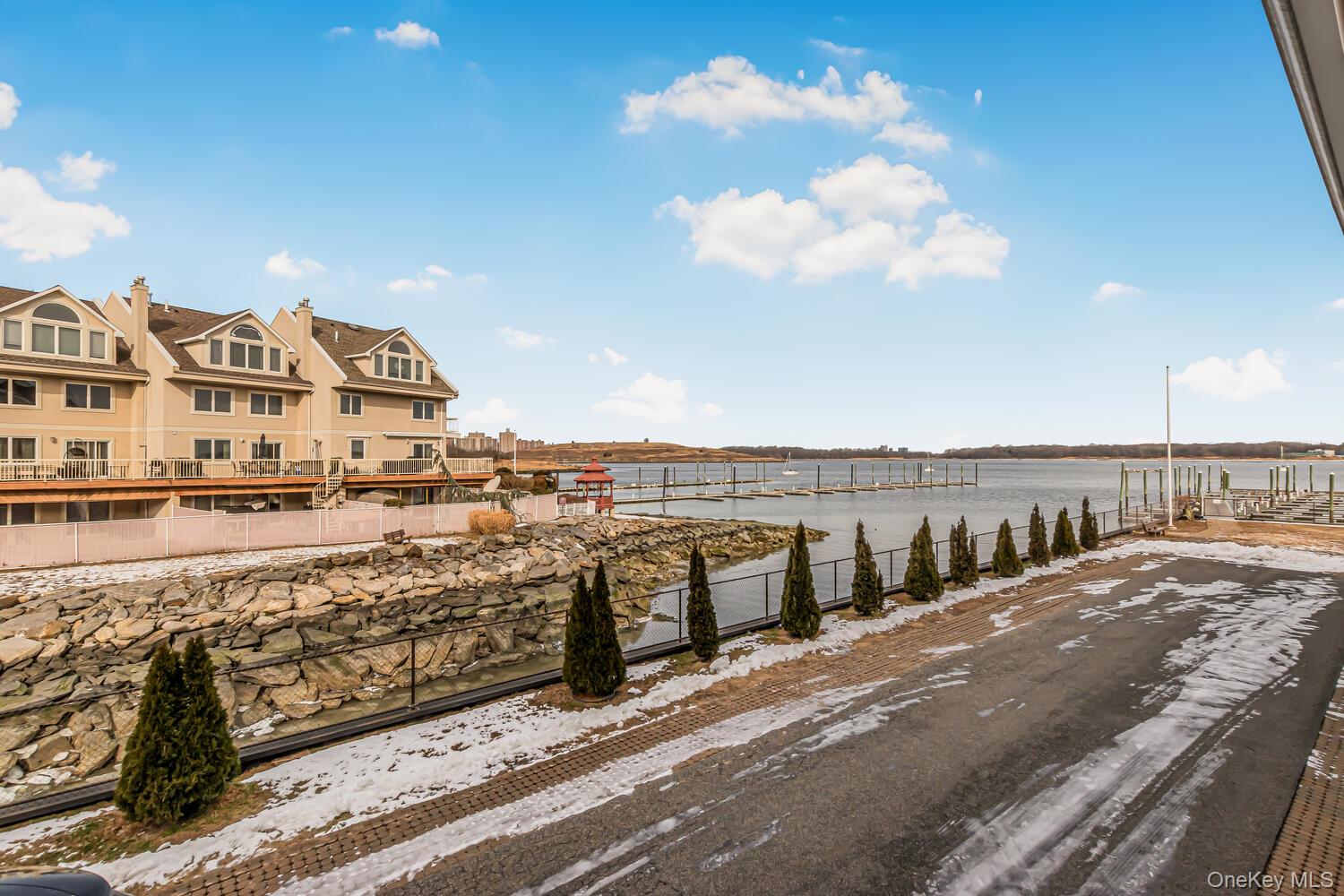 #13 photo, 1490 Outlook Avenue, Bronx , NY 10465