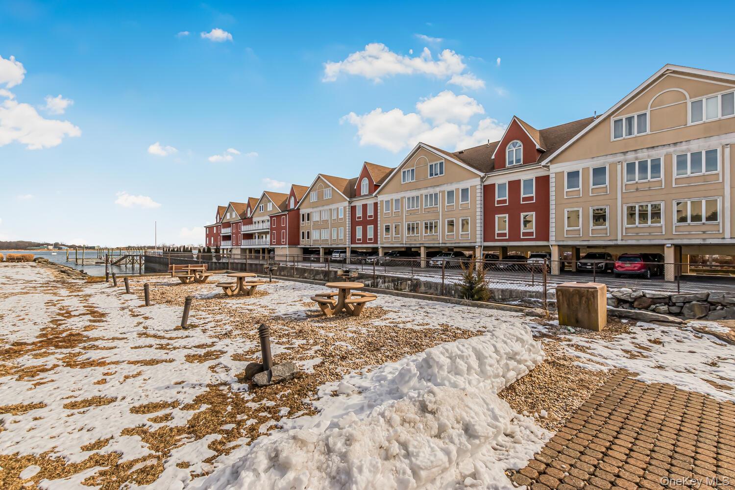 #18 photo, 1490 Outlook Avenue, Bronx , NY 10465