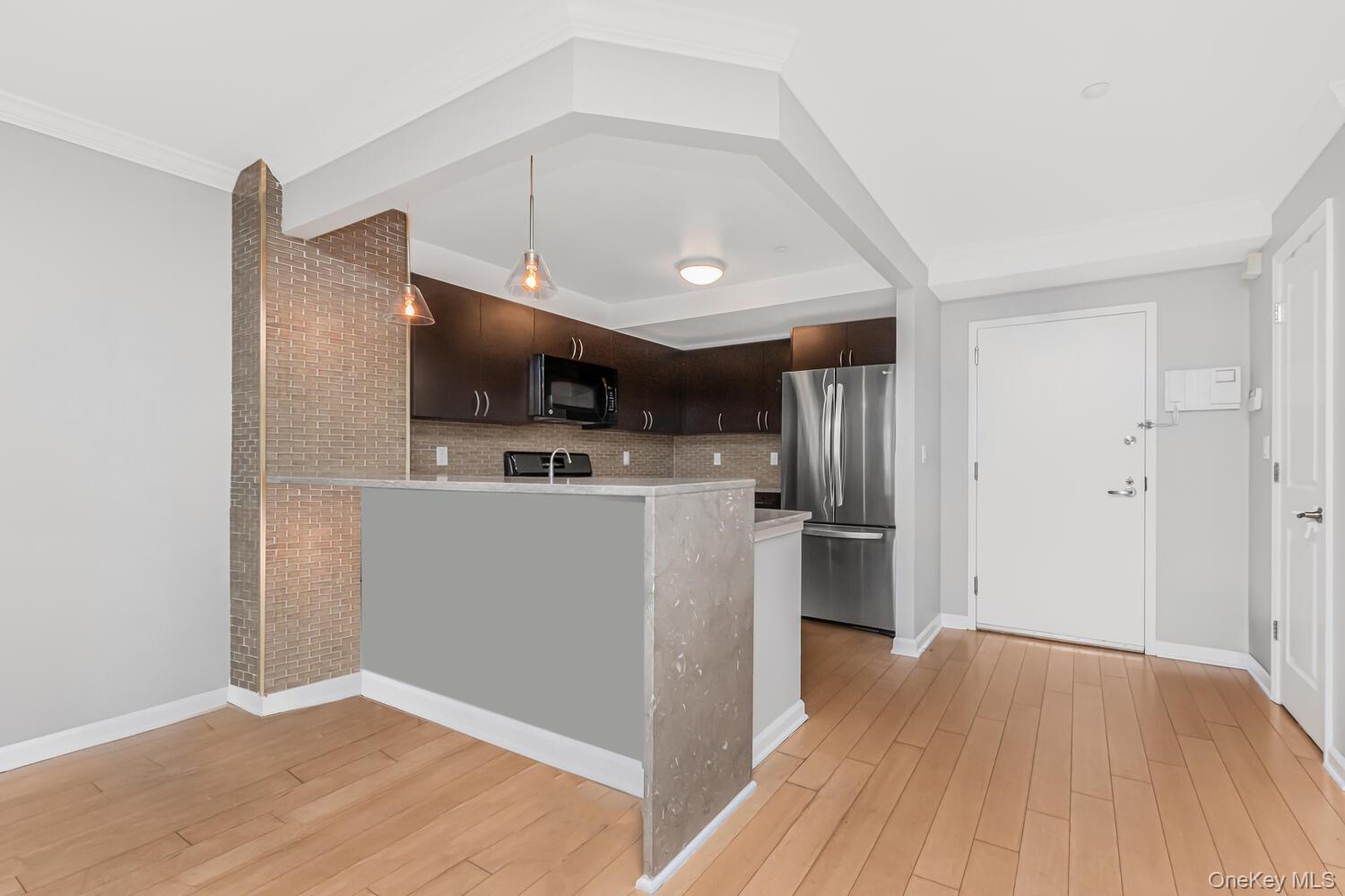 #5 photo, 1490 Outlook Avenue, Bronx , NY 10465