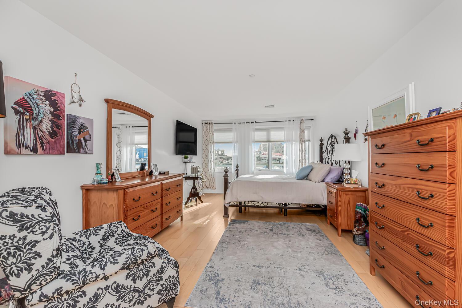 #8 photo, 1490 Outlook Avenue, Bronx , NY 10465