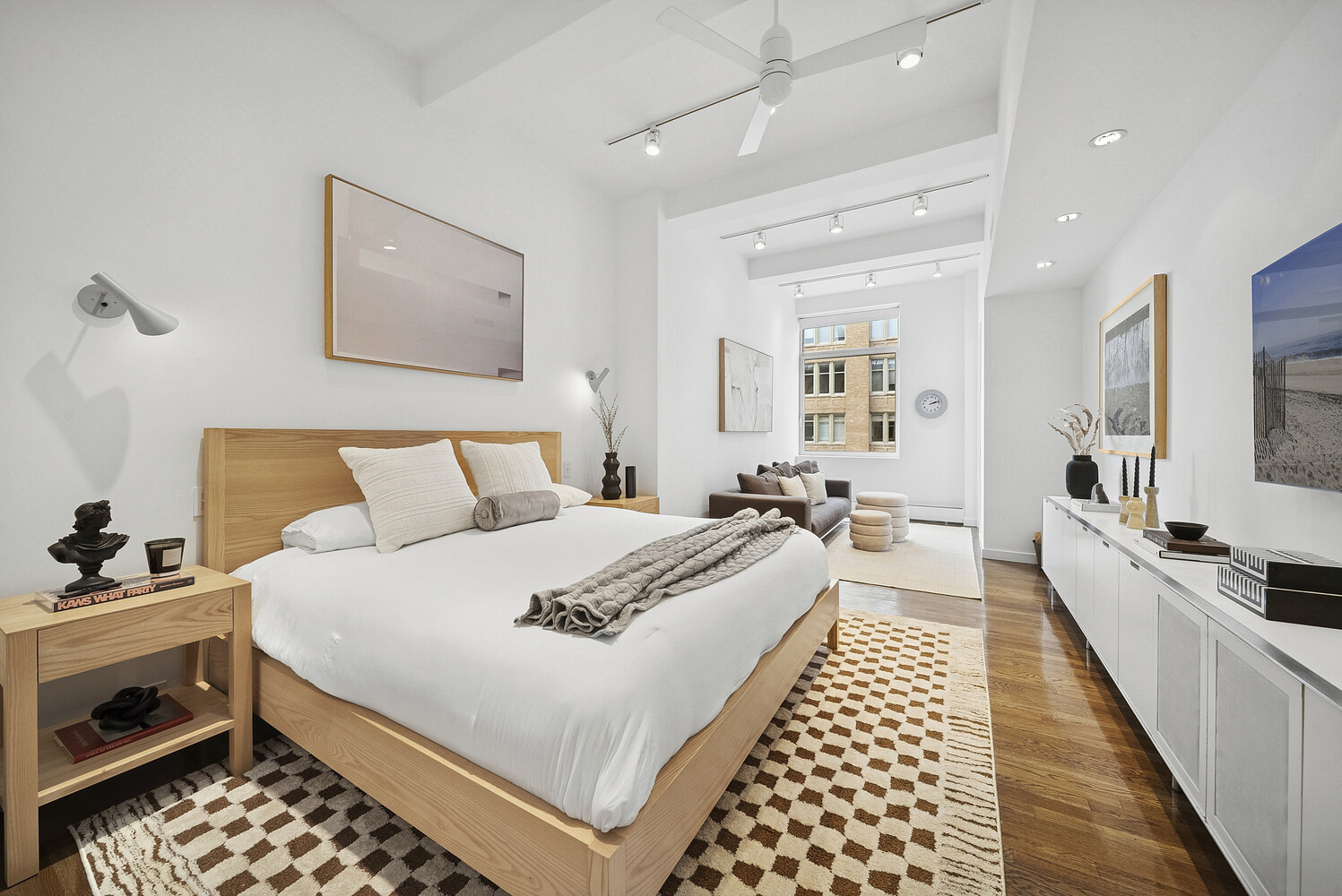 #10 photo, 245 7TH Avenue, Chelsea , NY 10001