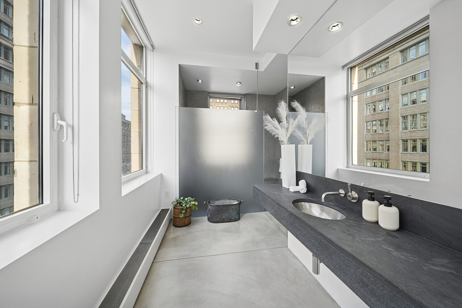 #11 photo, 245 7TH Avenue, Chelsea , NY 10001