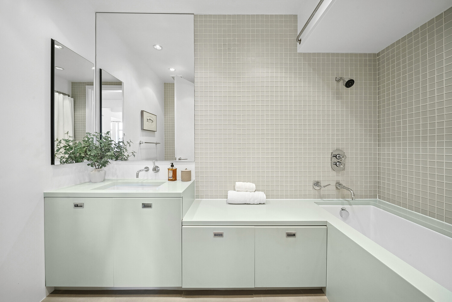 #14 photo, 245 7TH Avenue, Chelsea , NY 10001