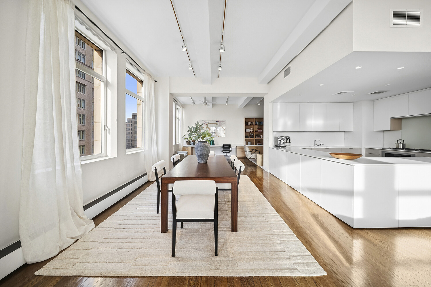 #5 photo, 245 7TH Avenue, Chelsea , NY 10001