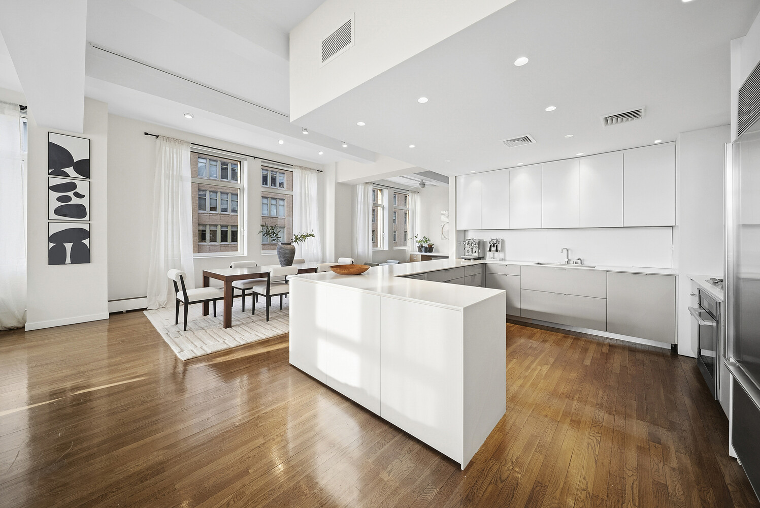 #6 photo, 245 7TH Avenue, Chelsea , NY 10001