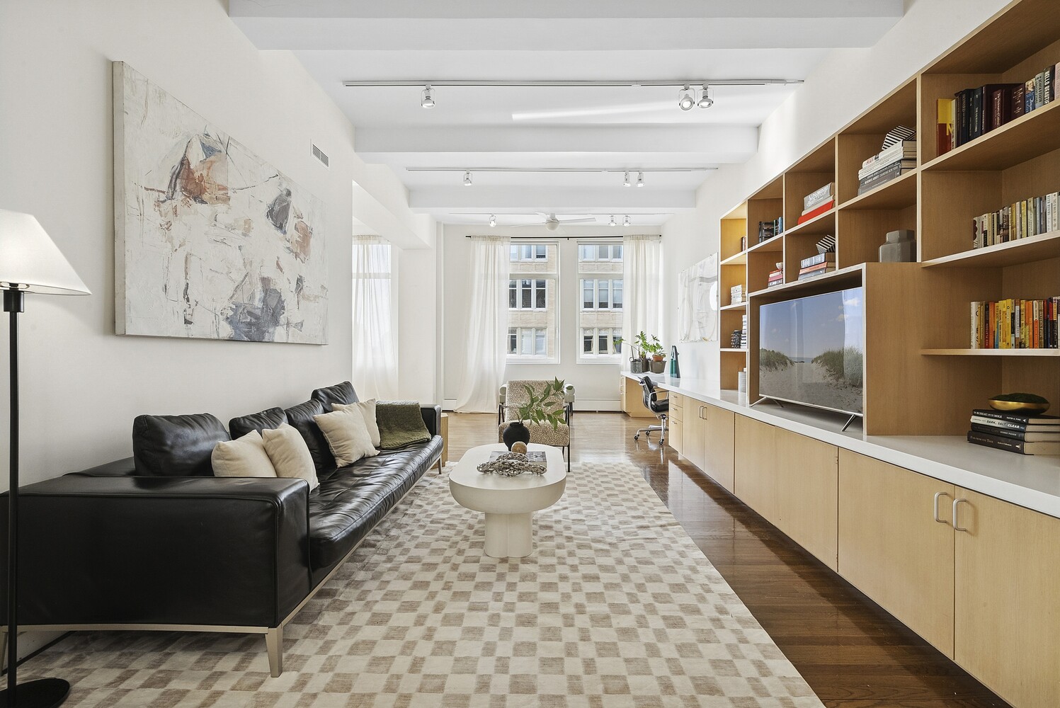 #9 photo, 245 7TH Avenue, Chelsea , NY 10001