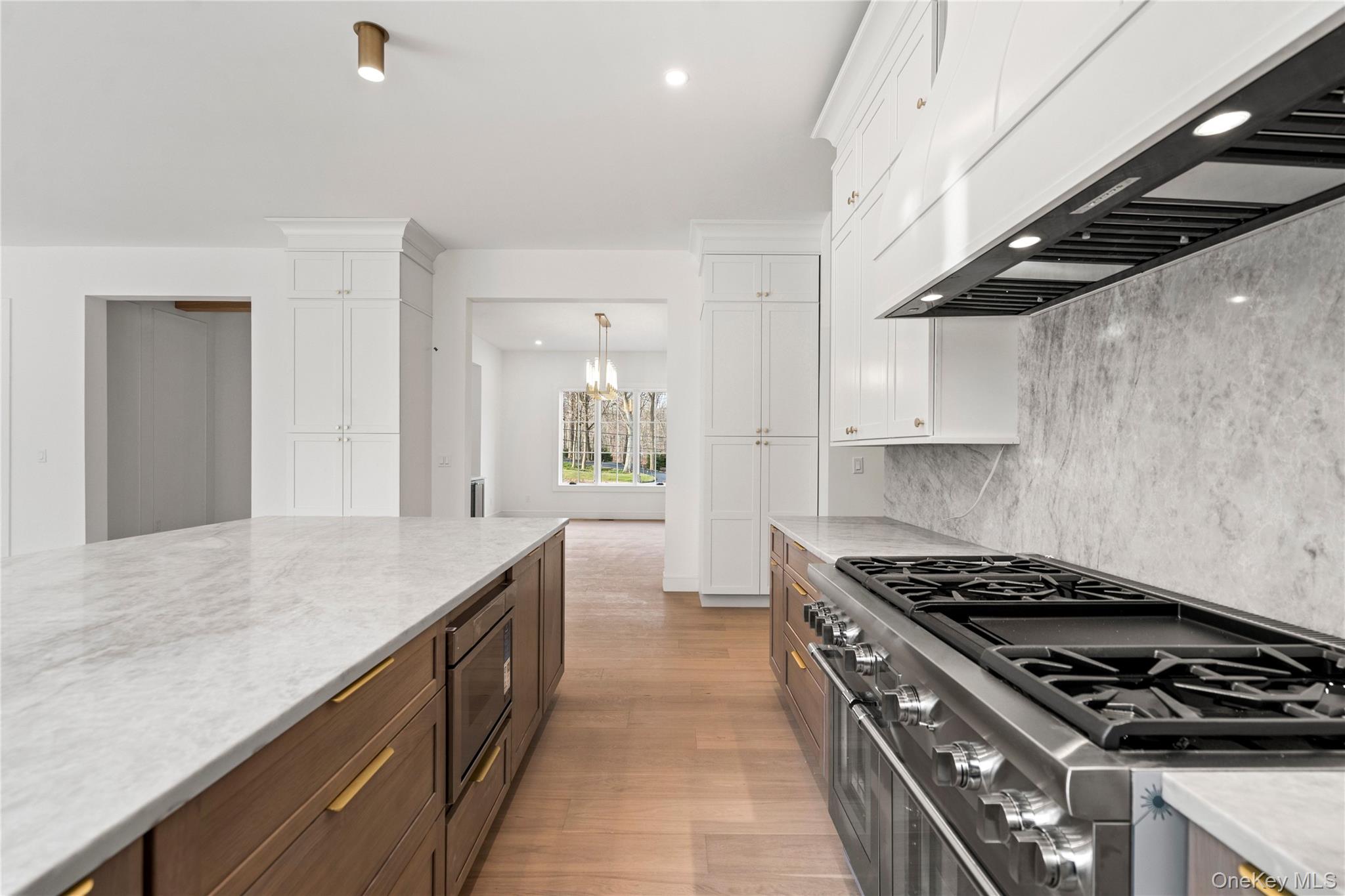 #11 photo, 9 Wilderness Road, सफ़ोक काउंटी Nissequogue , NY 11780