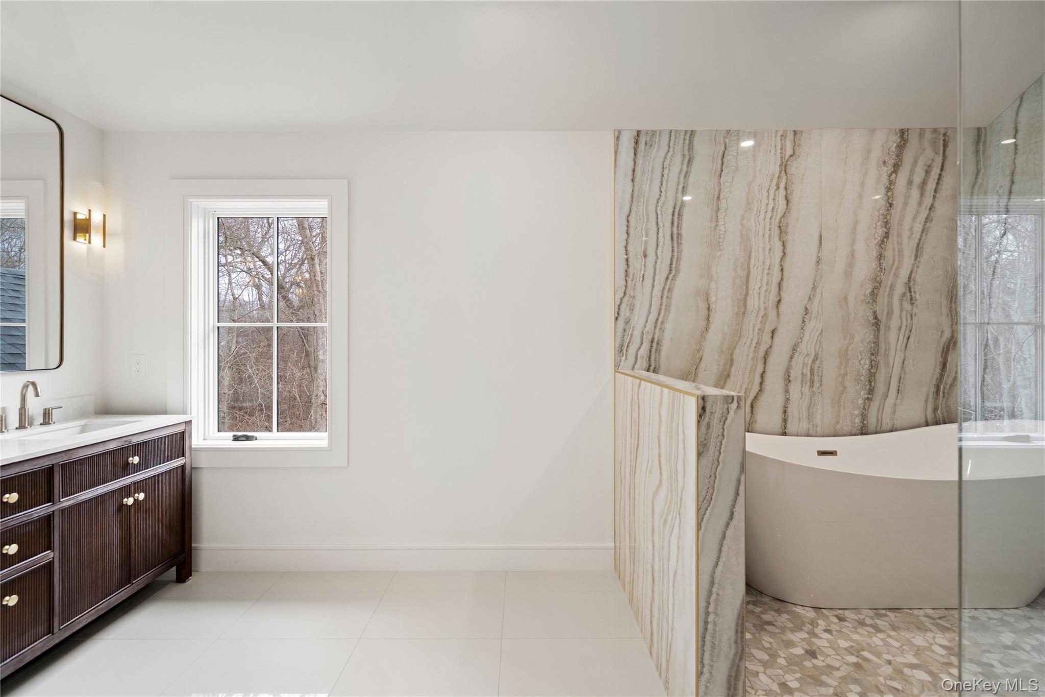 #19 photo, 9 Wilderness Road, सफ़ोक काउंटी Nissequogue , NY 11780