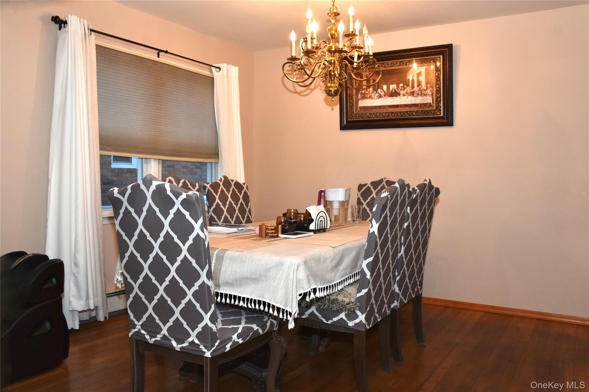 #4 photo, 242 Munro Boulevard, Valley Stream , NY 11581