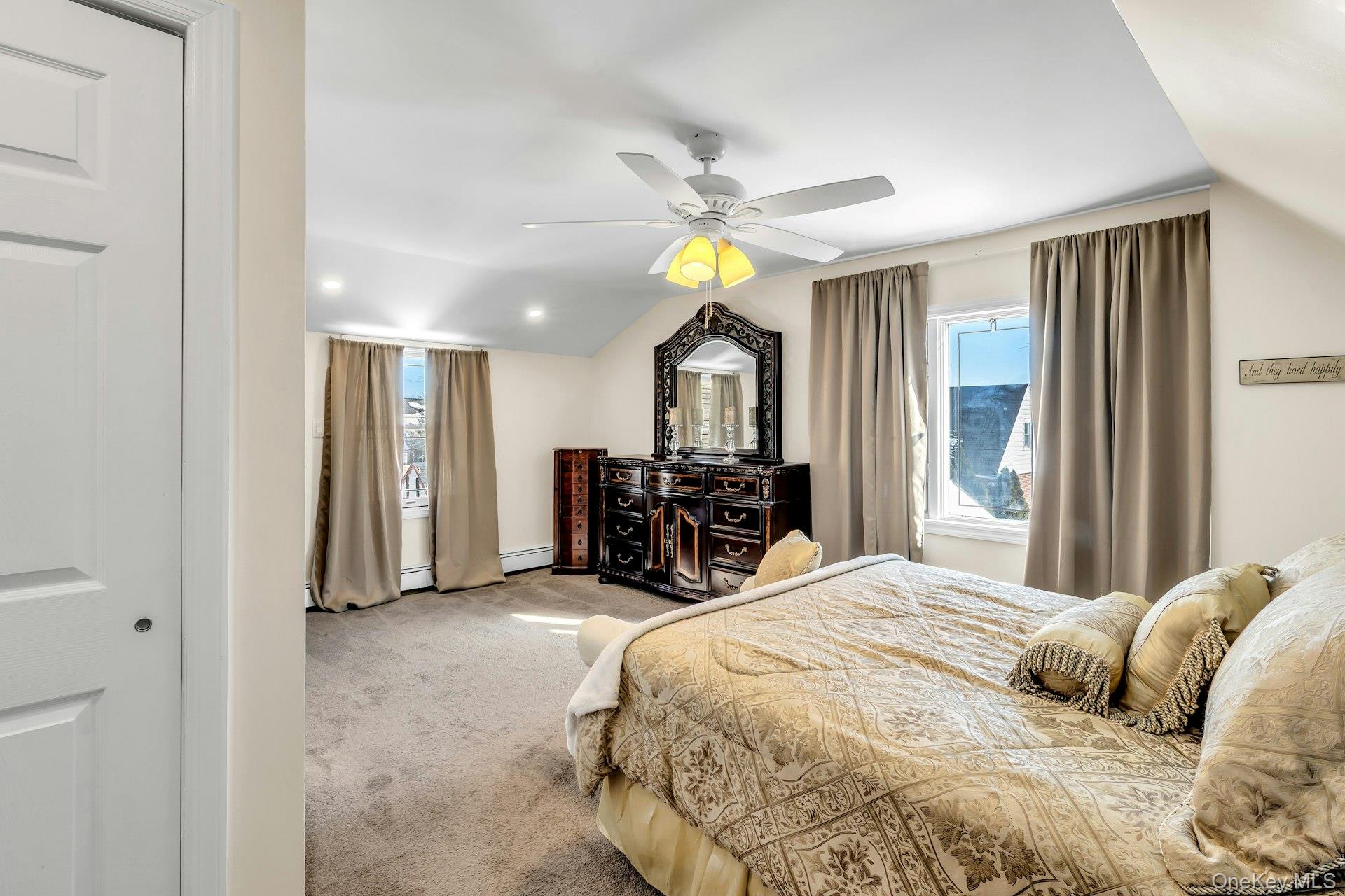 #17 photo, 20 Law Street, ナッソー郡 North Valley Stream , NY 11580