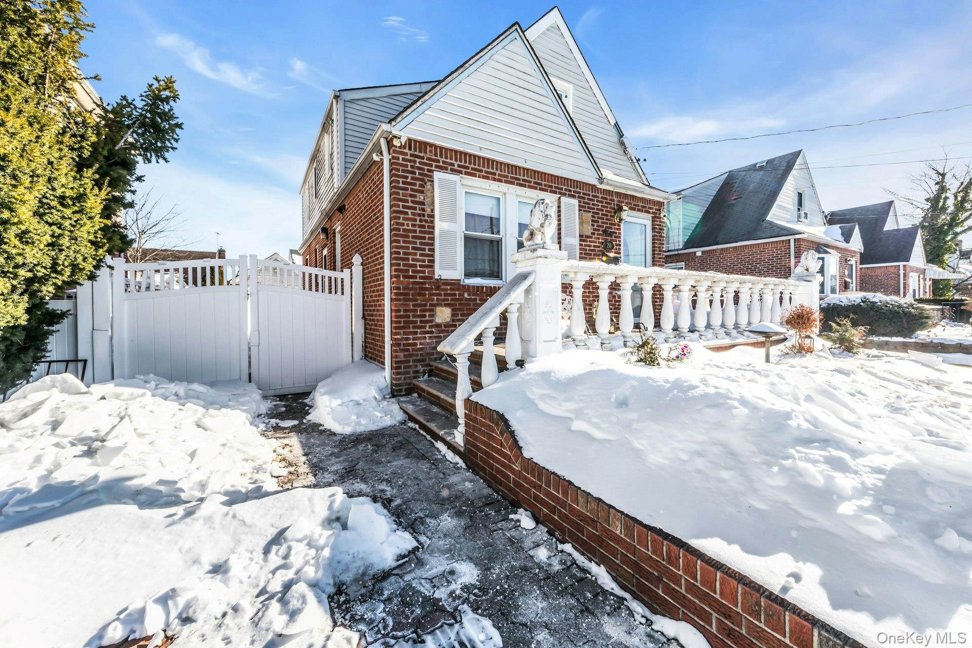 #3 photo, 20 Law Street, ナッソー郡 North Valley Stream , NY 11580