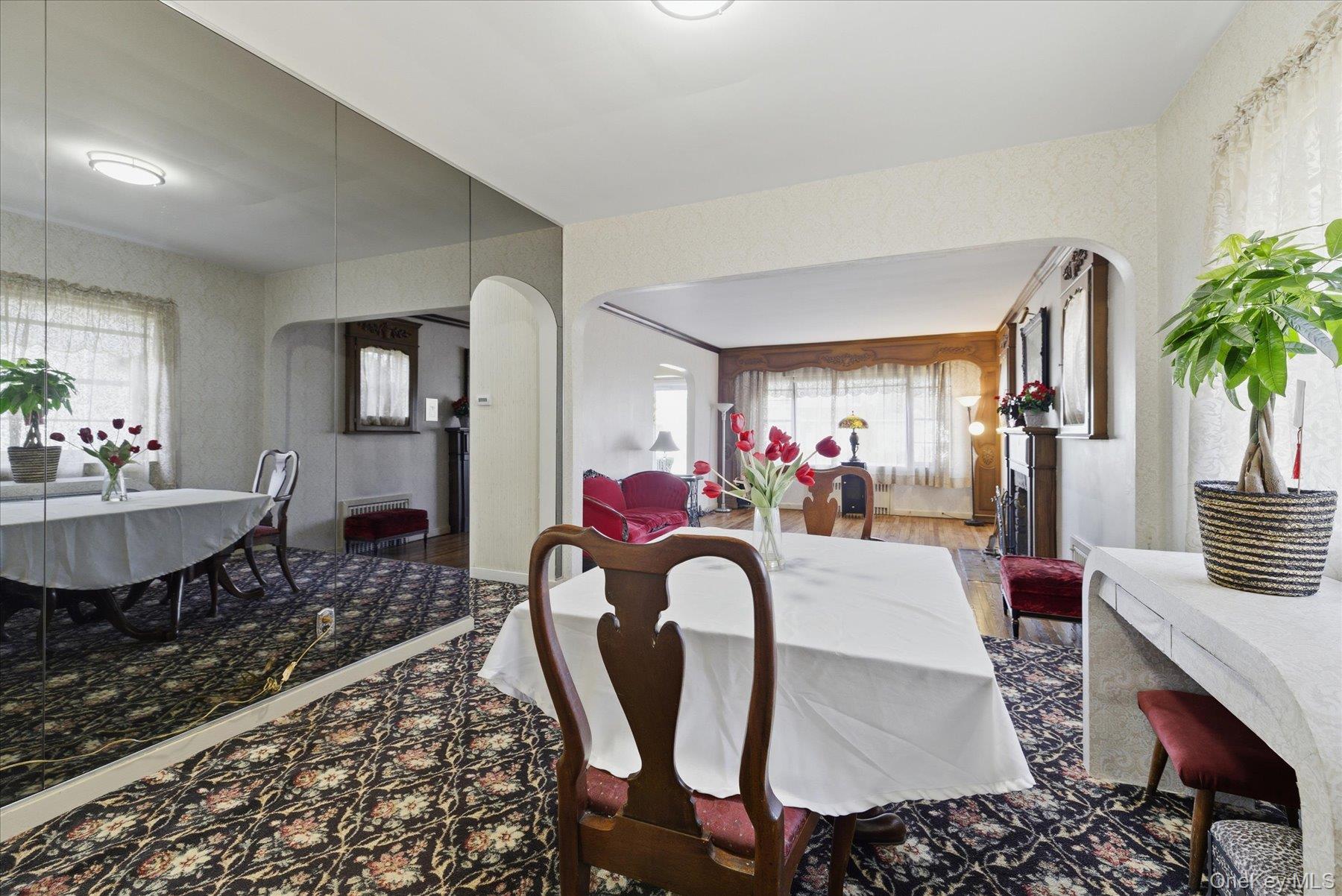 #12 photo, 360 Raymond Street, מחוז נסאו Rockville Centre , NY 11570