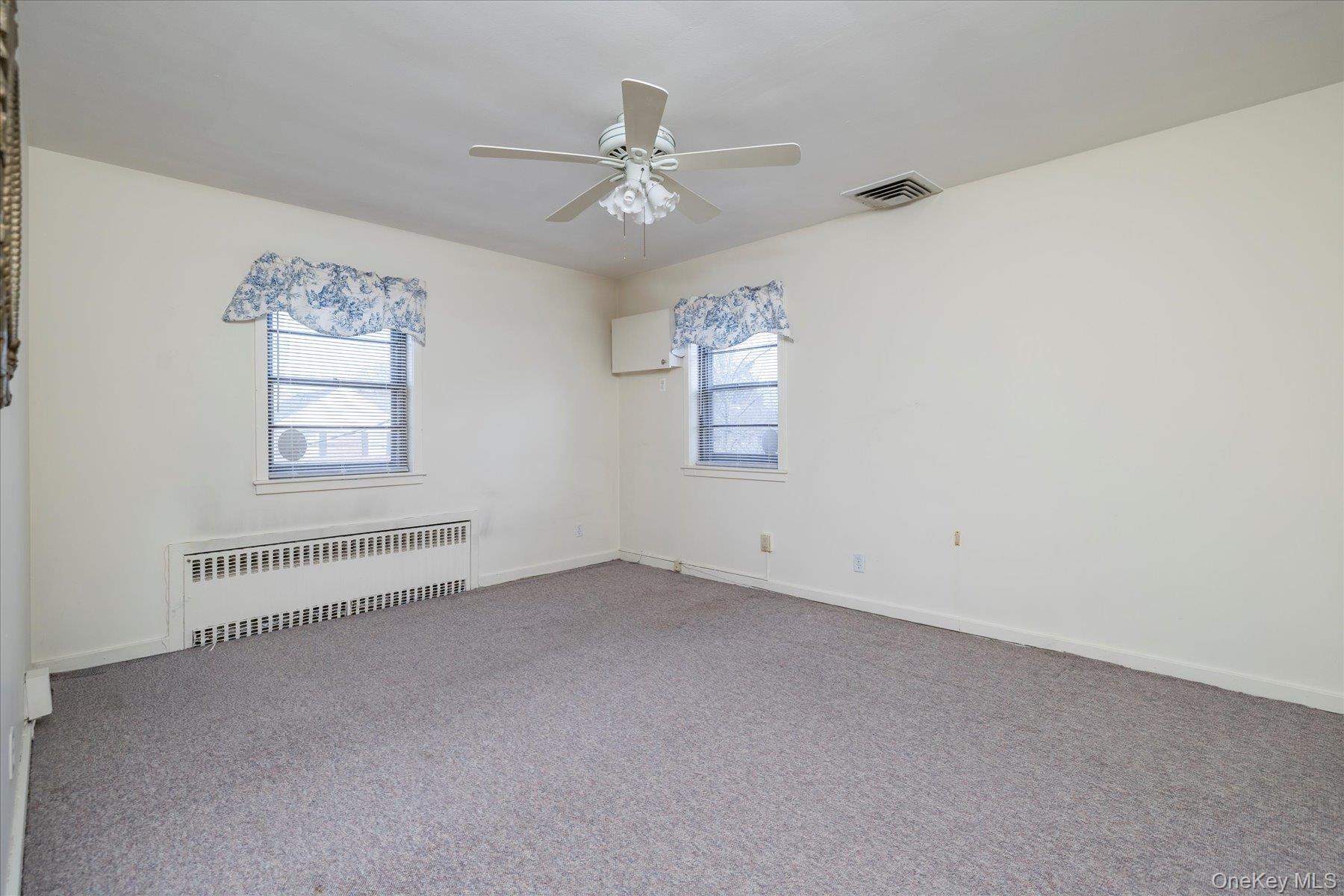 #20 photo, 360 Raymond Street, מחוז נסאו Rockville Centre , NY 11570