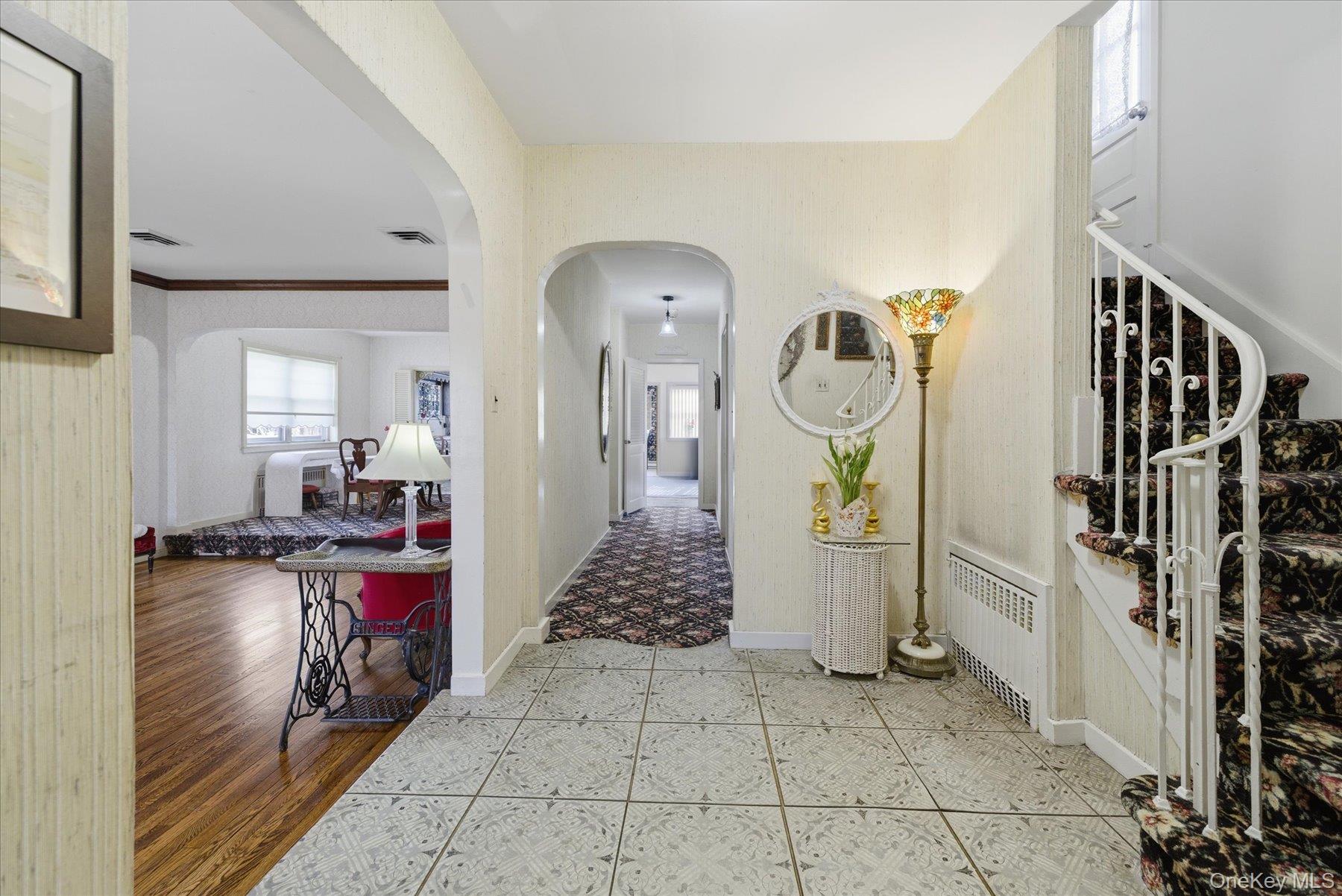 #4 photo, 360 Raymond Street, מחוז נסאו Rockville Centre , NY 11570