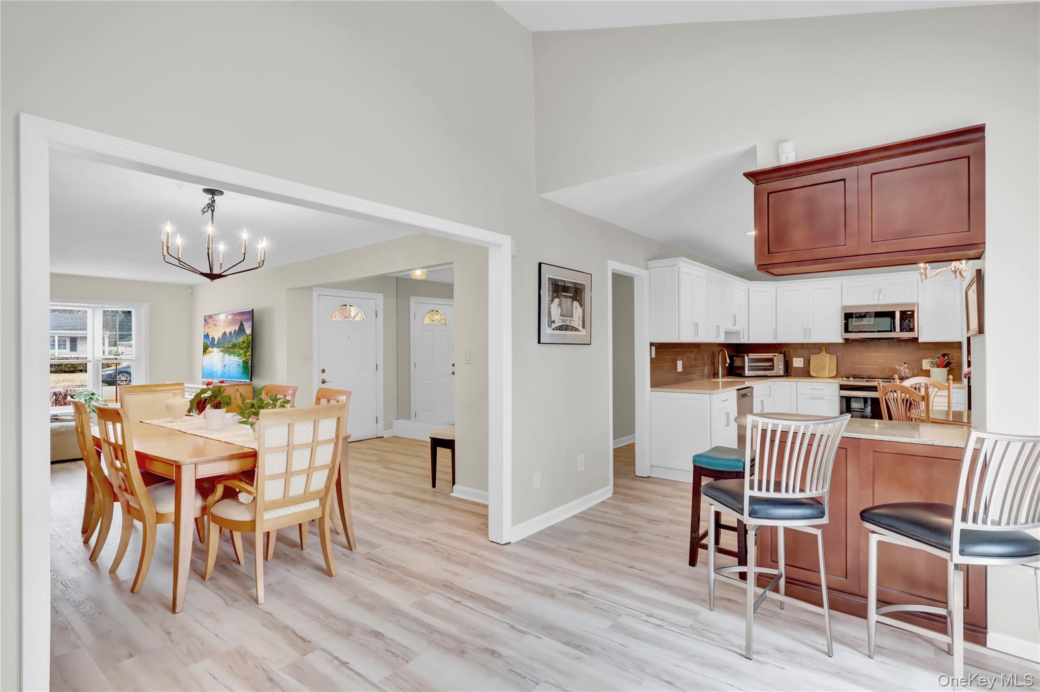 #7 photo, 92 Bellwood Avenue, South Setauket , NY 11720