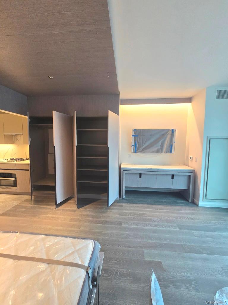 #7 photo, 13336 37th Avenue, Flushing , NY 11354