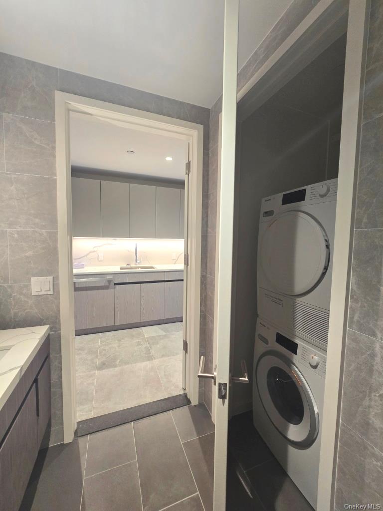 #9 photo, 13336 37th Avenue, Flushing , NY 11354