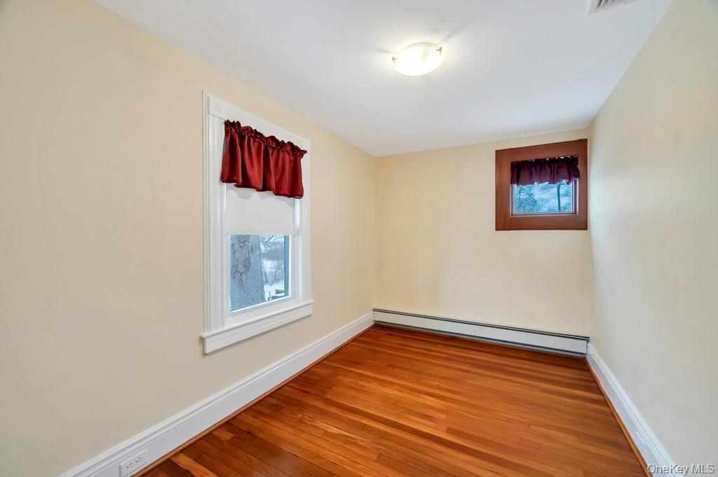 #11 photo, 147 Cleveland Avenue, Rockville Centre , NY 11570