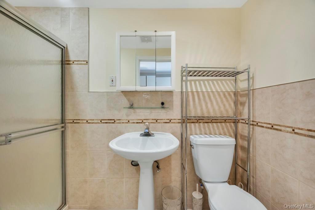 #13 photo, 147 Cleveland Avenue, Rockville Centre , NY 11570