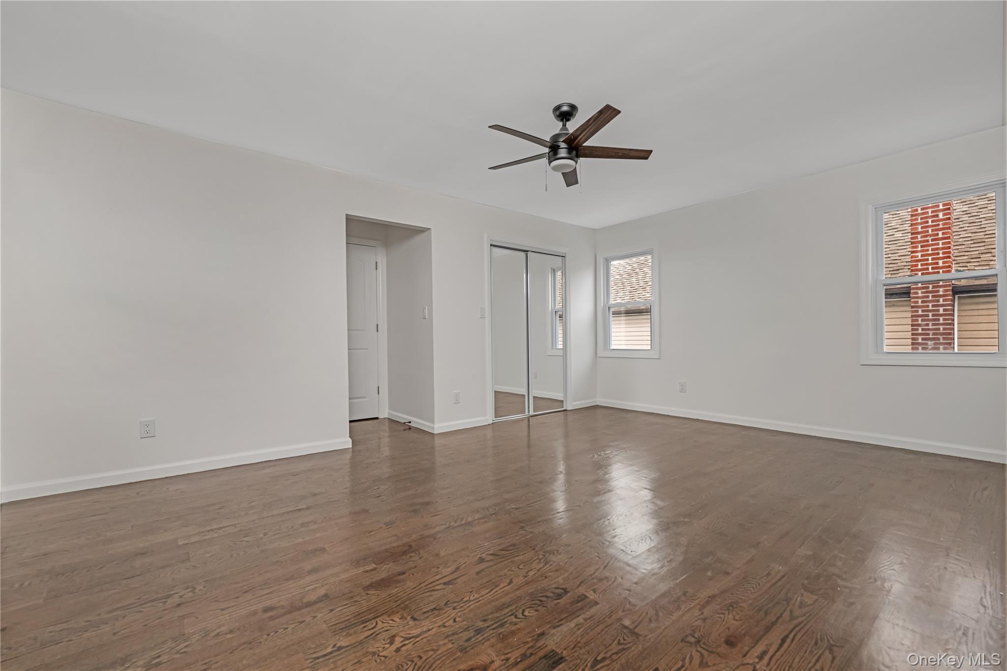#9 photo, 1043 Delaware Avenue, Island Park , NY 11558