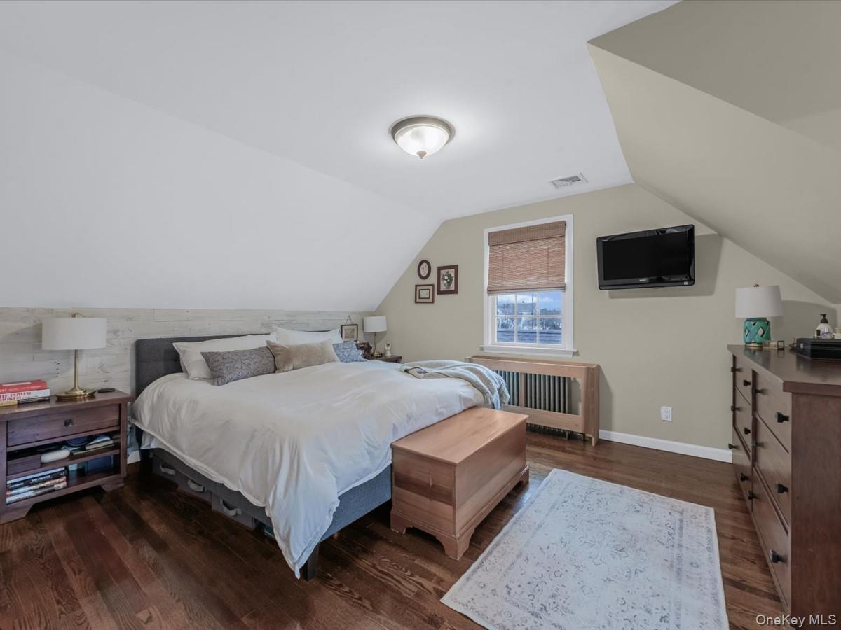 #13 photo, 1896 Russell Street, Bellmore , NY 11710