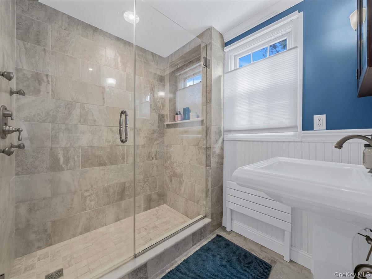 #16 photo, 1896 Russell Street, Bellmore , NY 11710