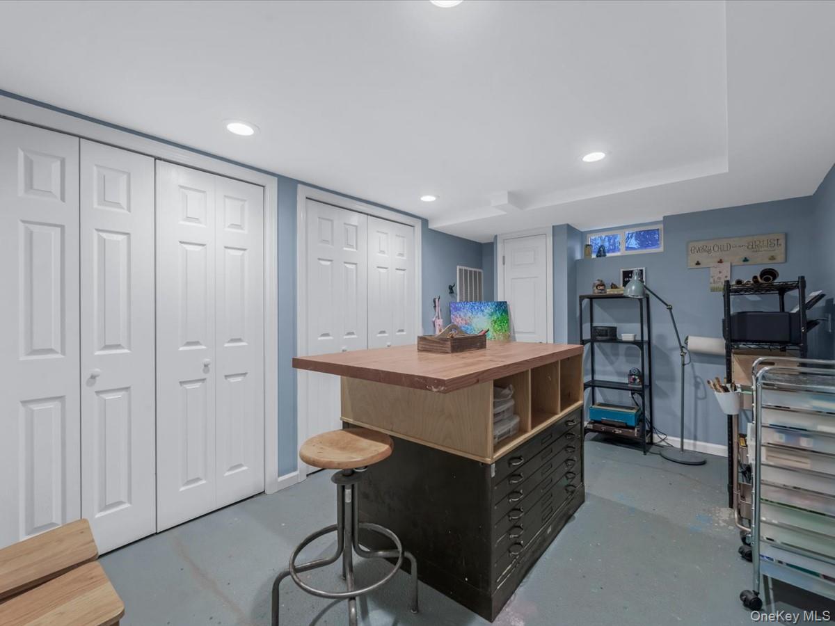 #18 photo, 1896 Russell Street, Bellmore , NY 11710