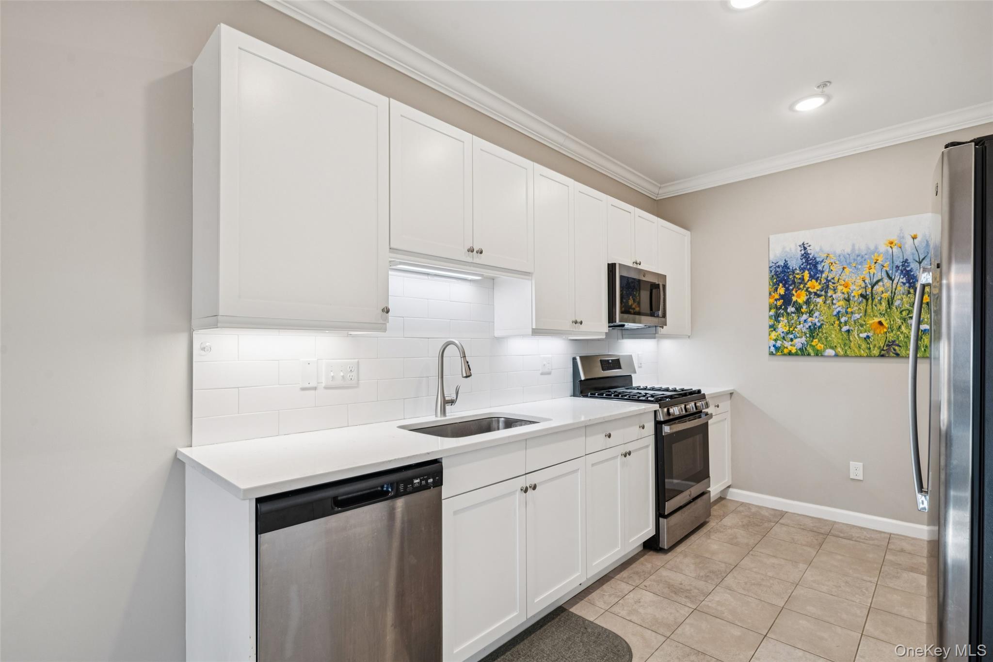 #12 photo, 34 Greentree Court, Shirley , NY 11967