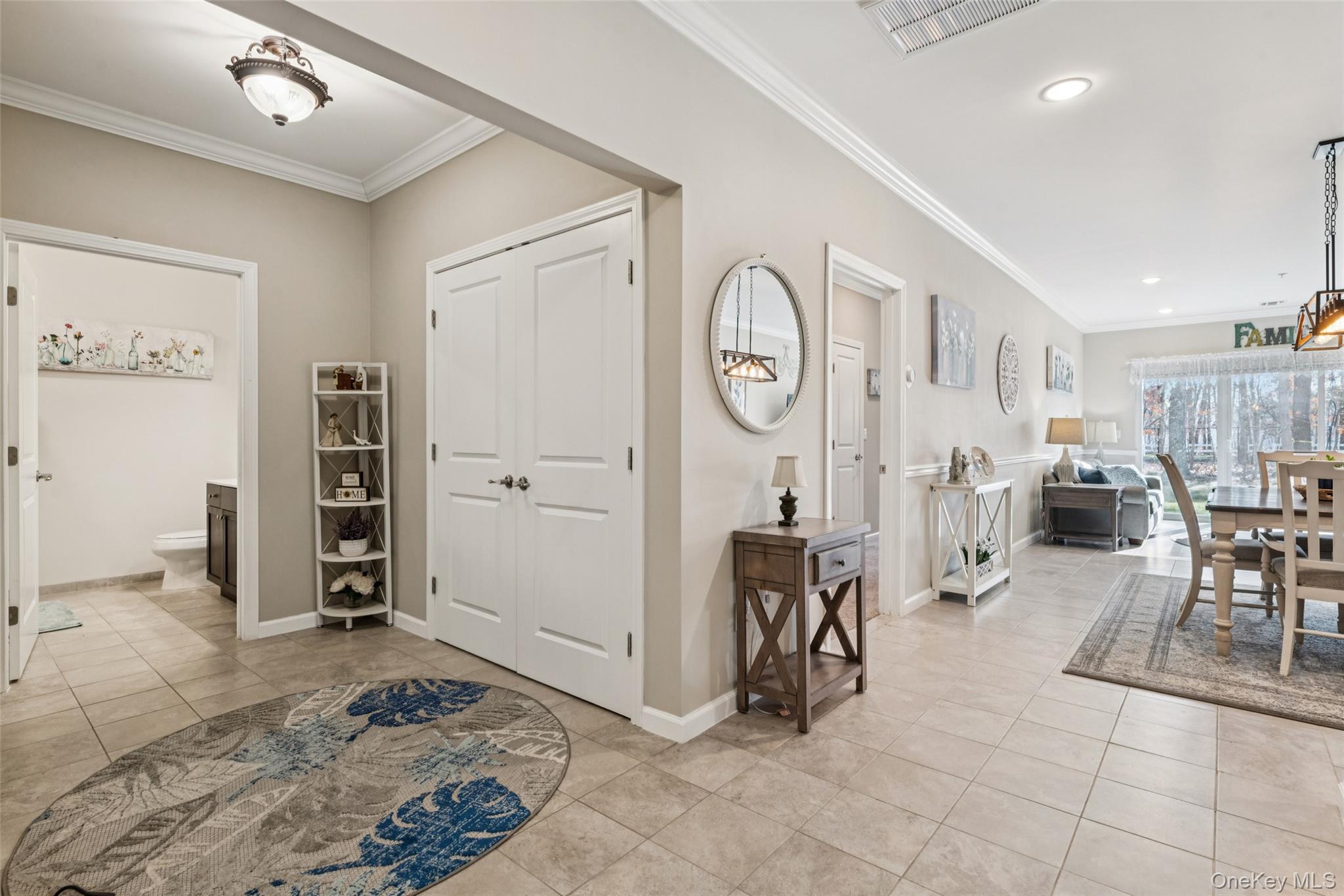 #4 photo, 34 Greentree Court, Shirley , NY 11967