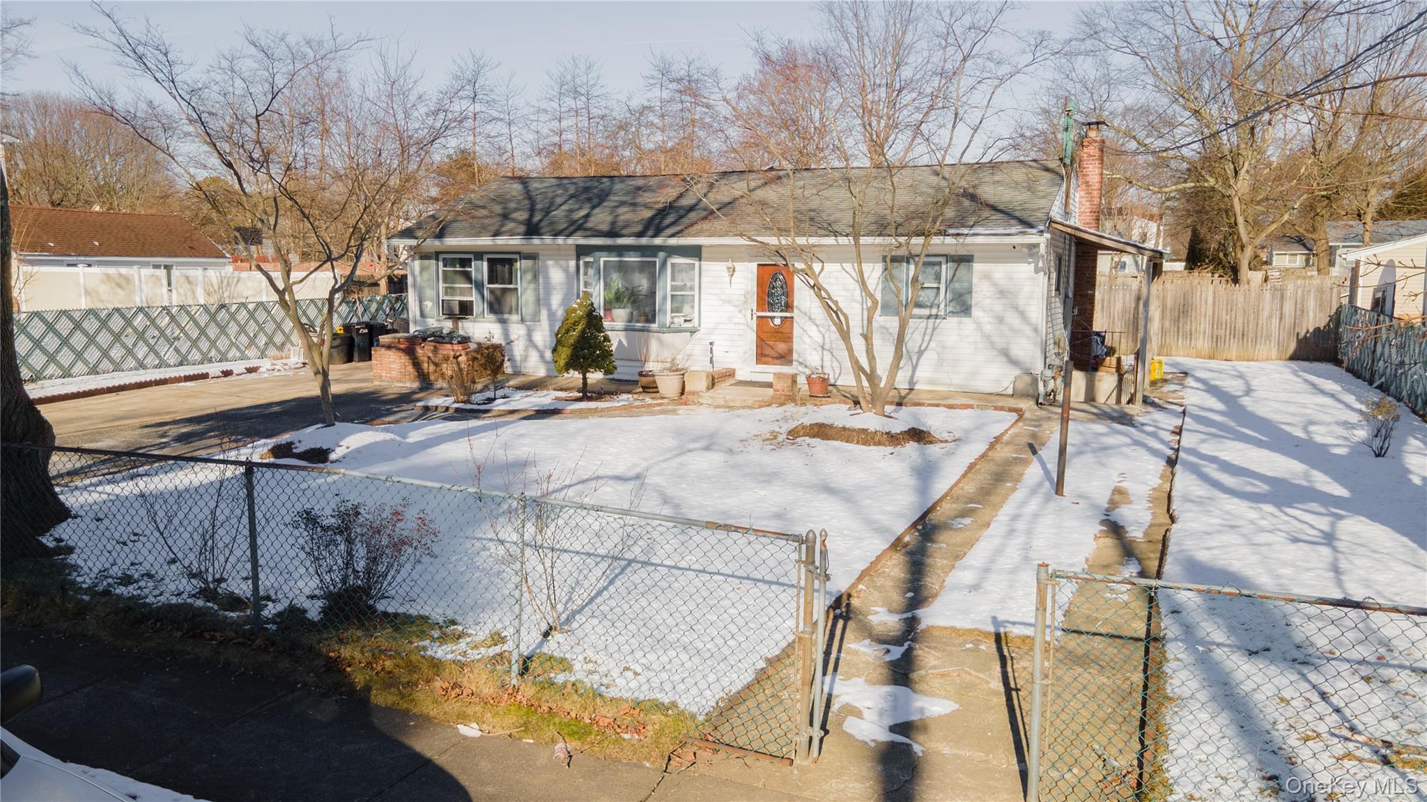 #3 photo, 9 Patton Street, Brentwood , NY 11717