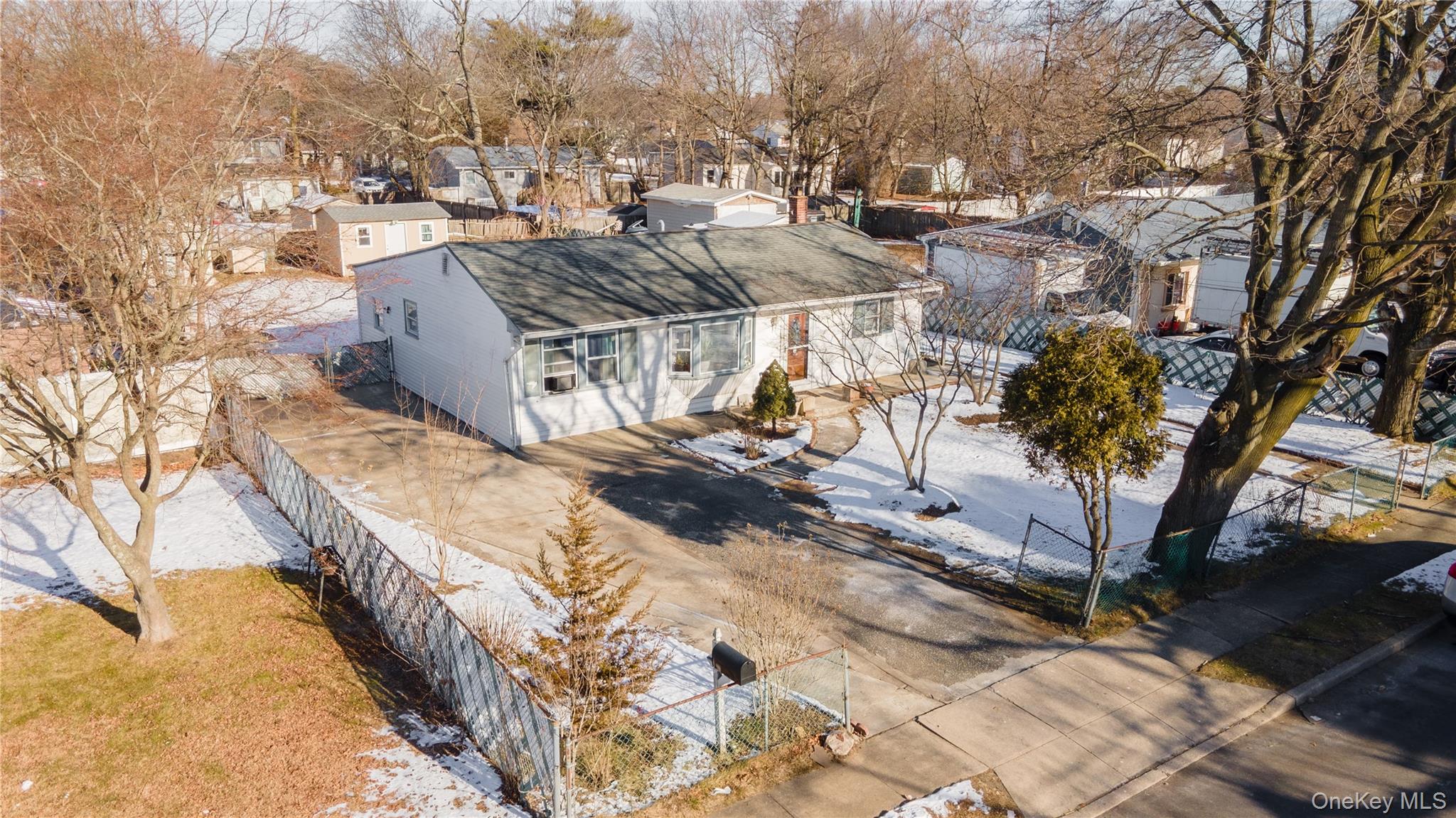 #4 photo, 9 Patton Street, Brentwood , NY 11717