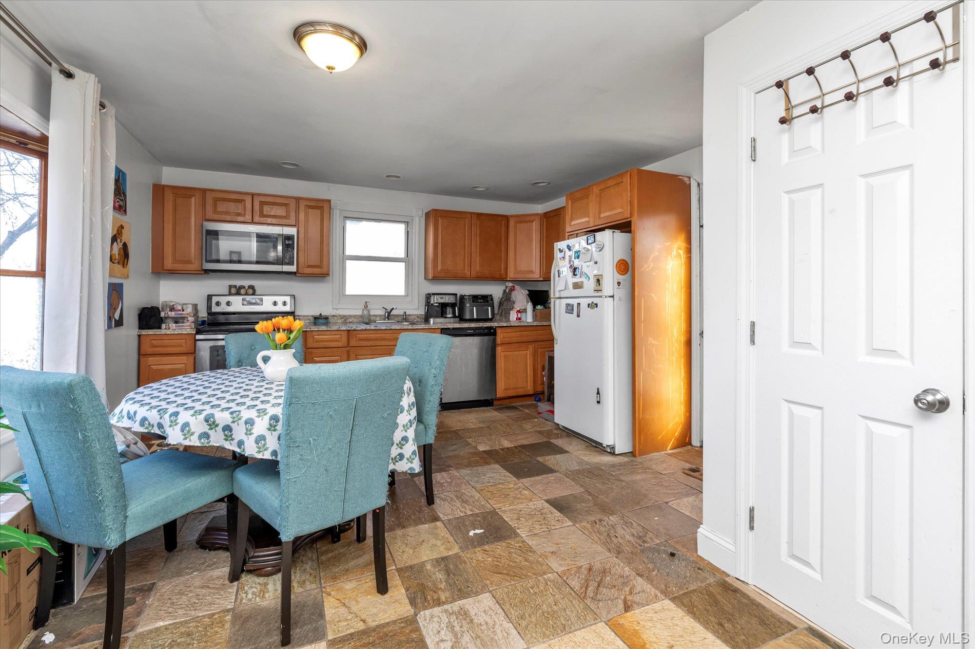 #8 photo, 126 Williamson Street, East Rockaway , NY 11518