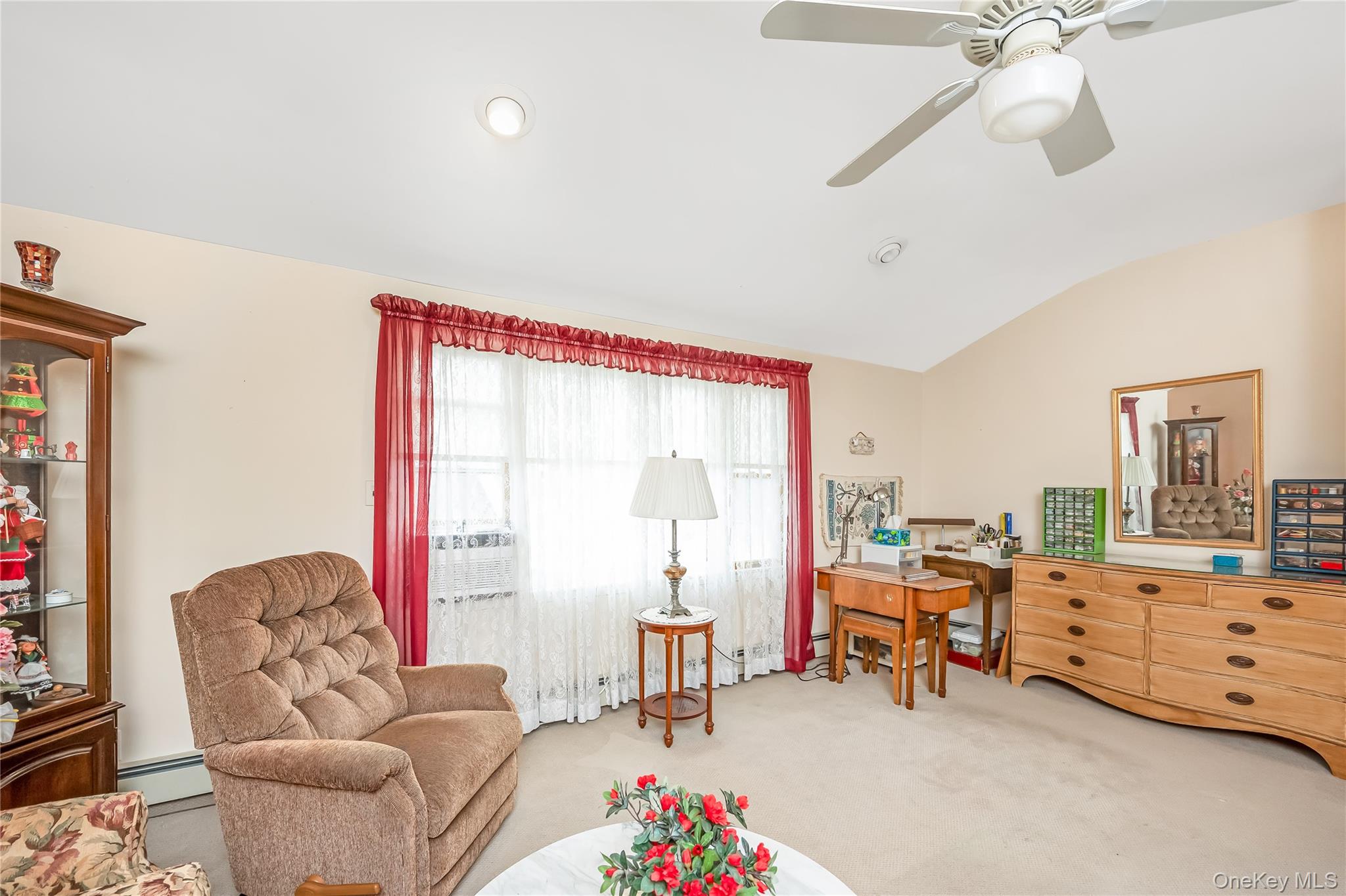 #19 photo, 49 Amherst Drive, 롱 아일랜드 Massapequa , NY 11758